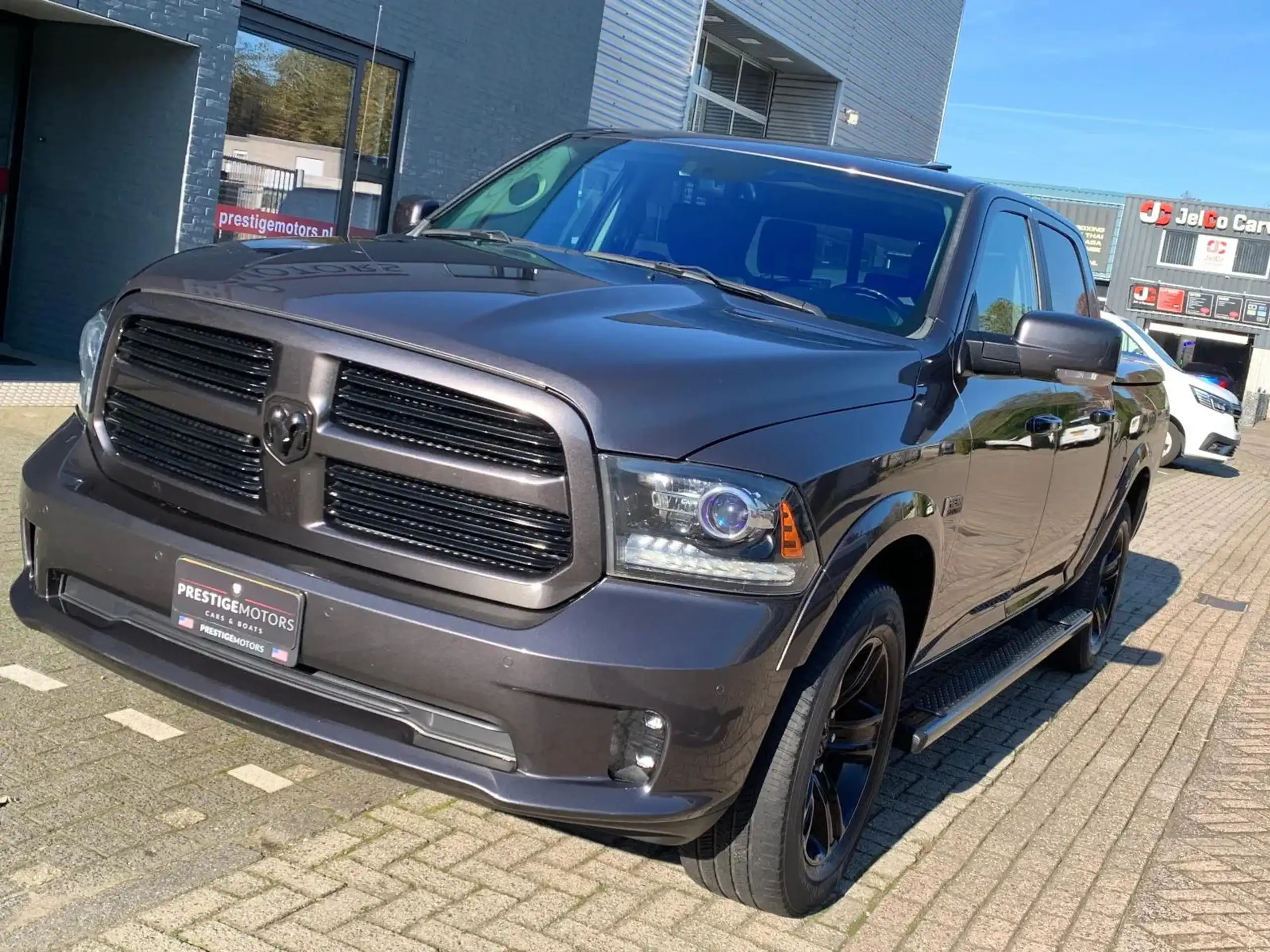 Dodge - RAM