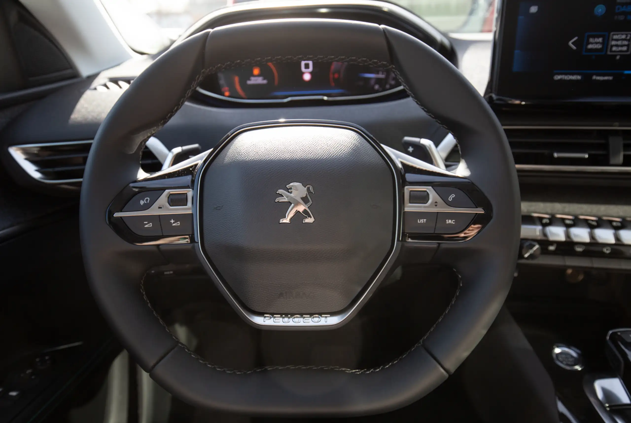 Peugeot - 3008