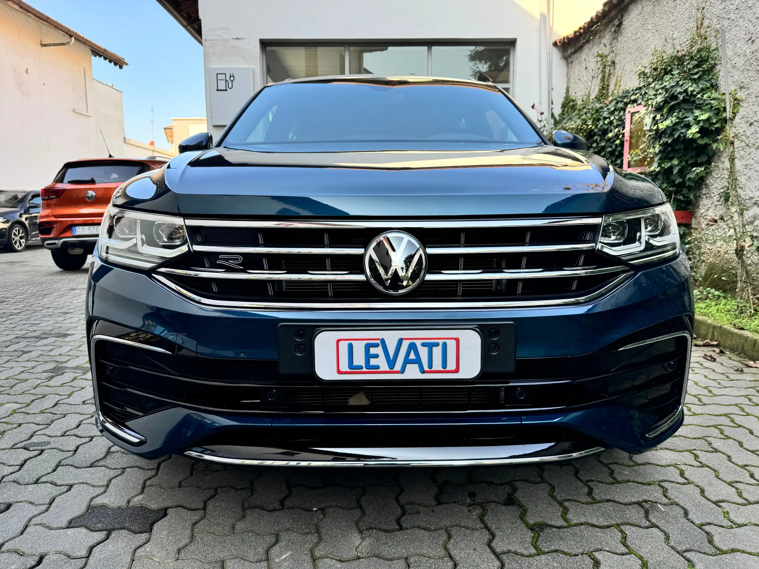 Volkswagen - Tiguan