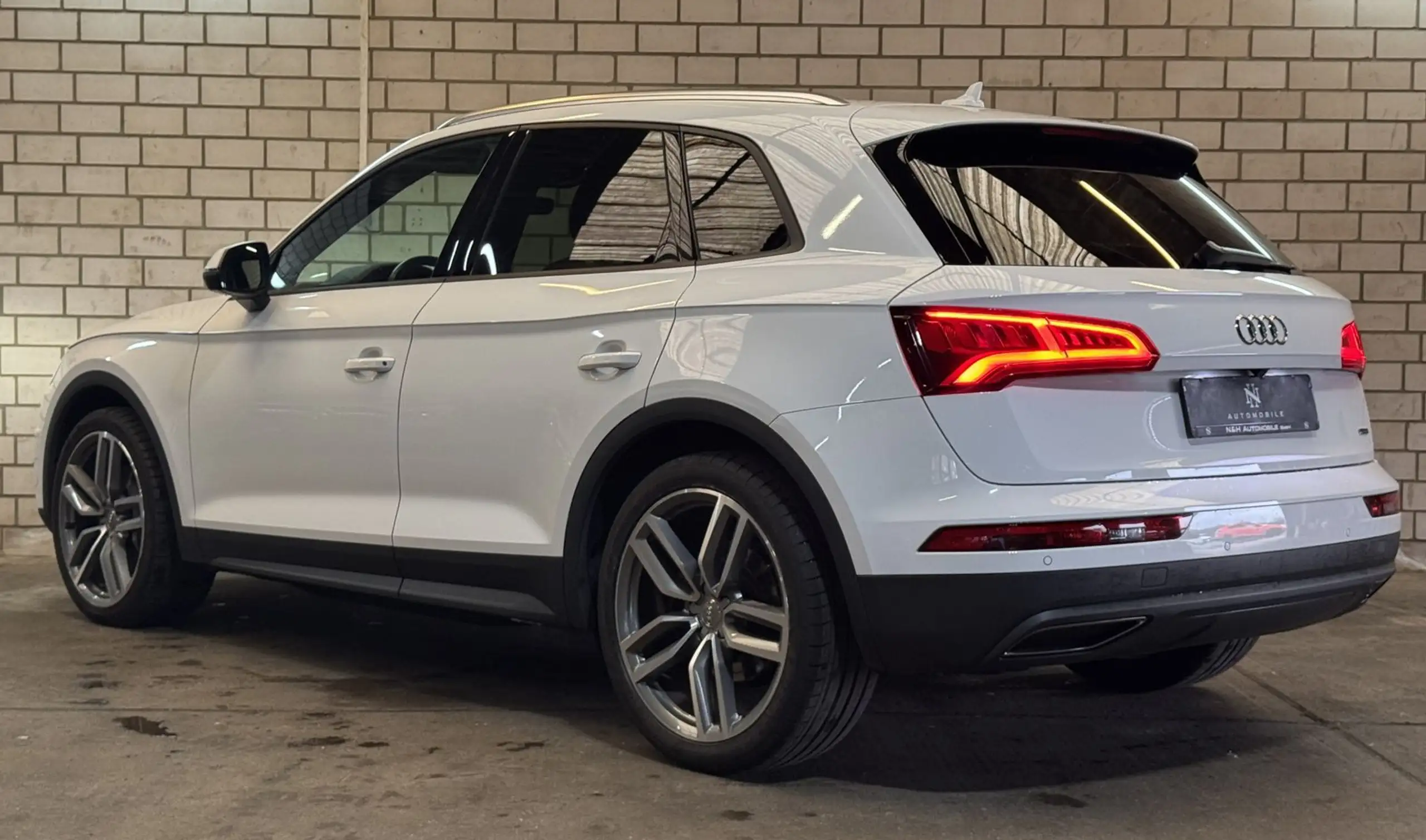 Audi - Q5