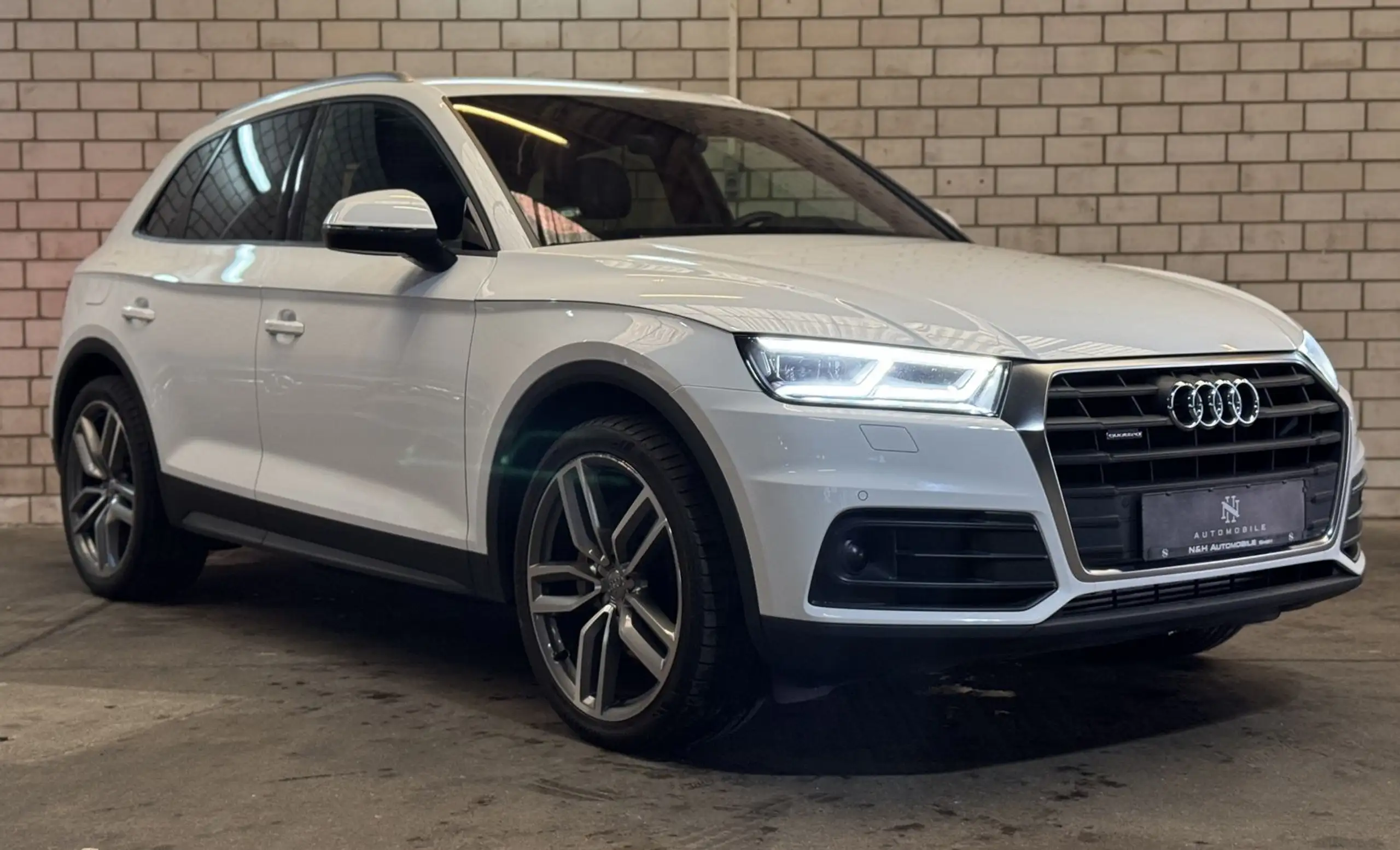 Audi - Q5