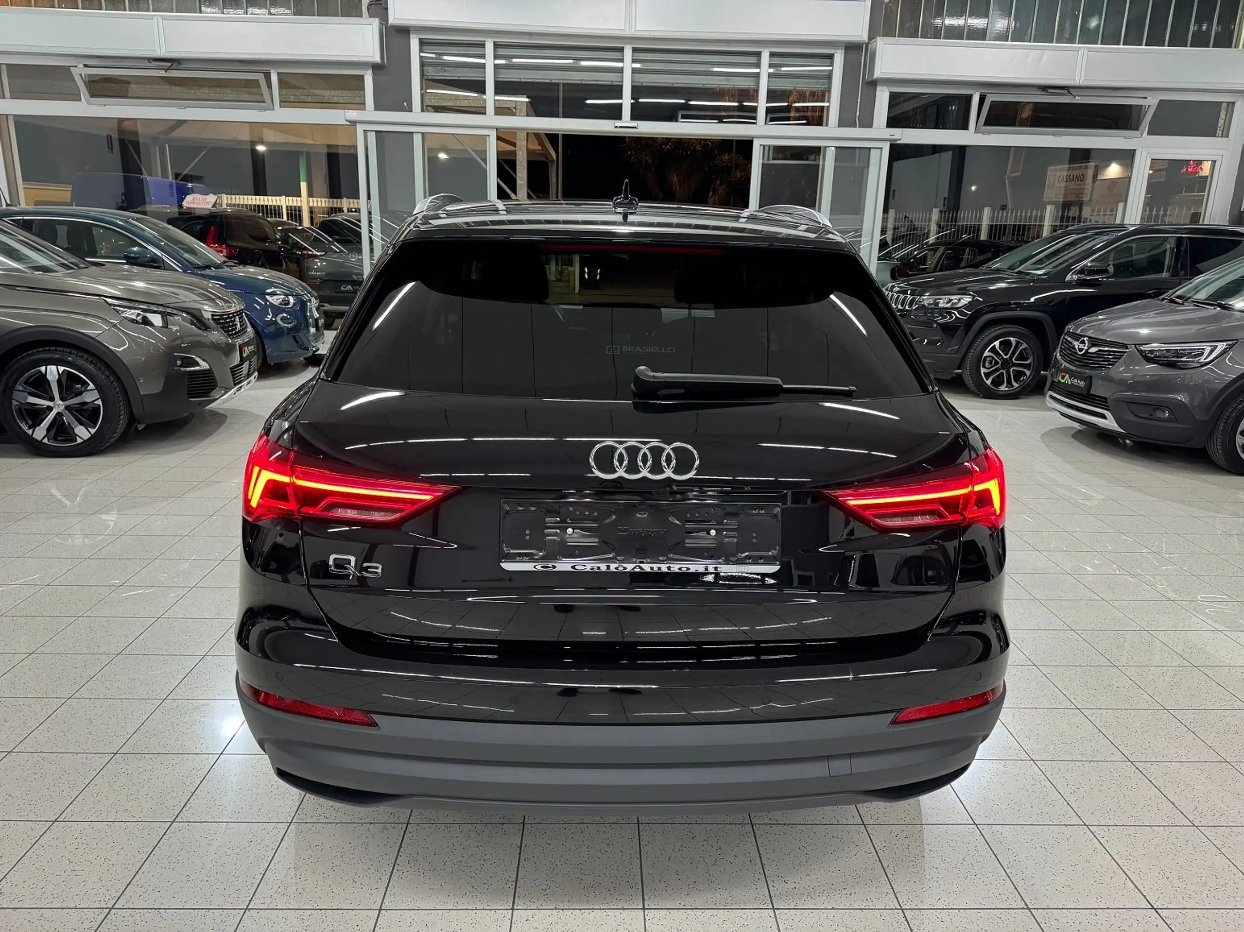 Audi - Q3