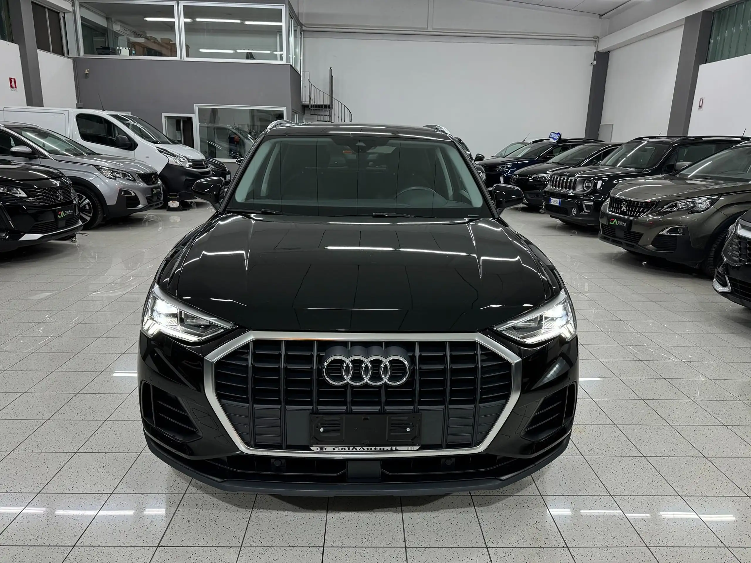 Audi - Q3