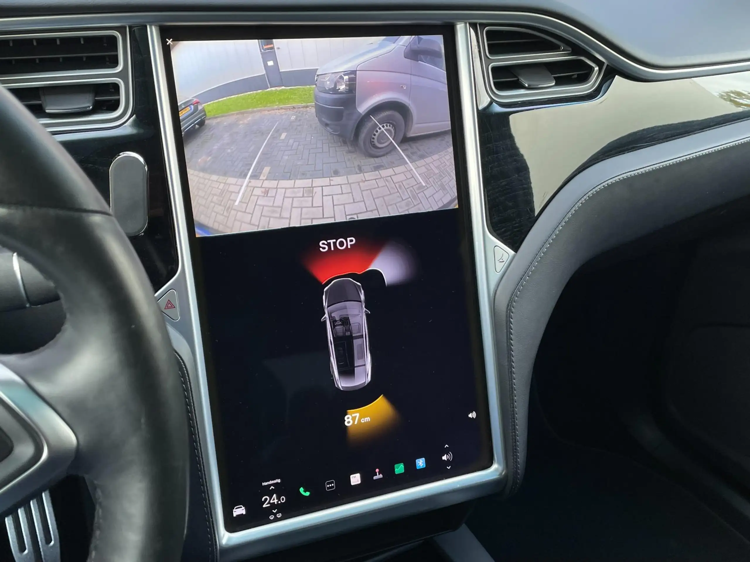 Tesla - Model X