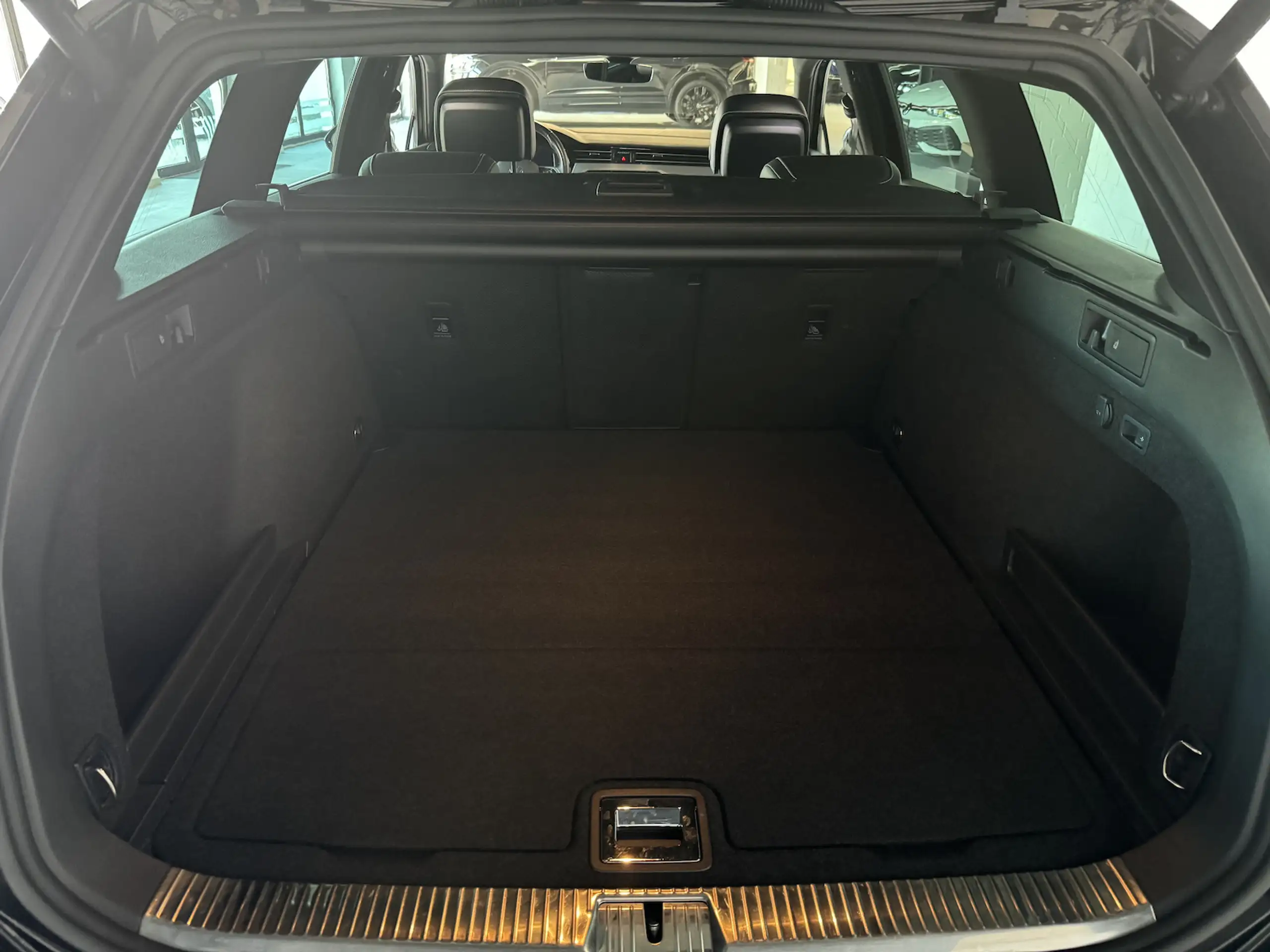 Volkswagen - Passat Alltrack