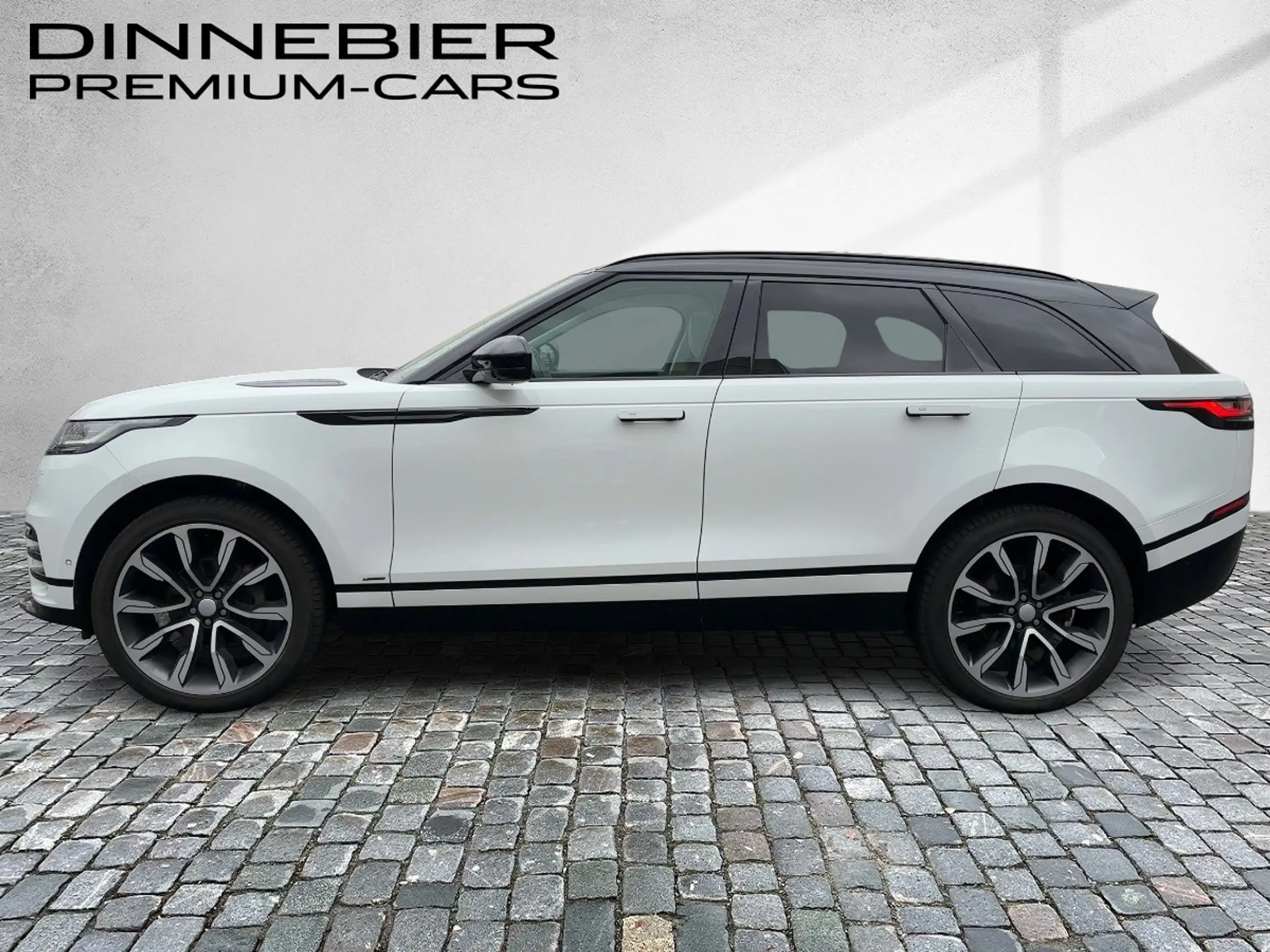 Land Rover - Range Rover Velar