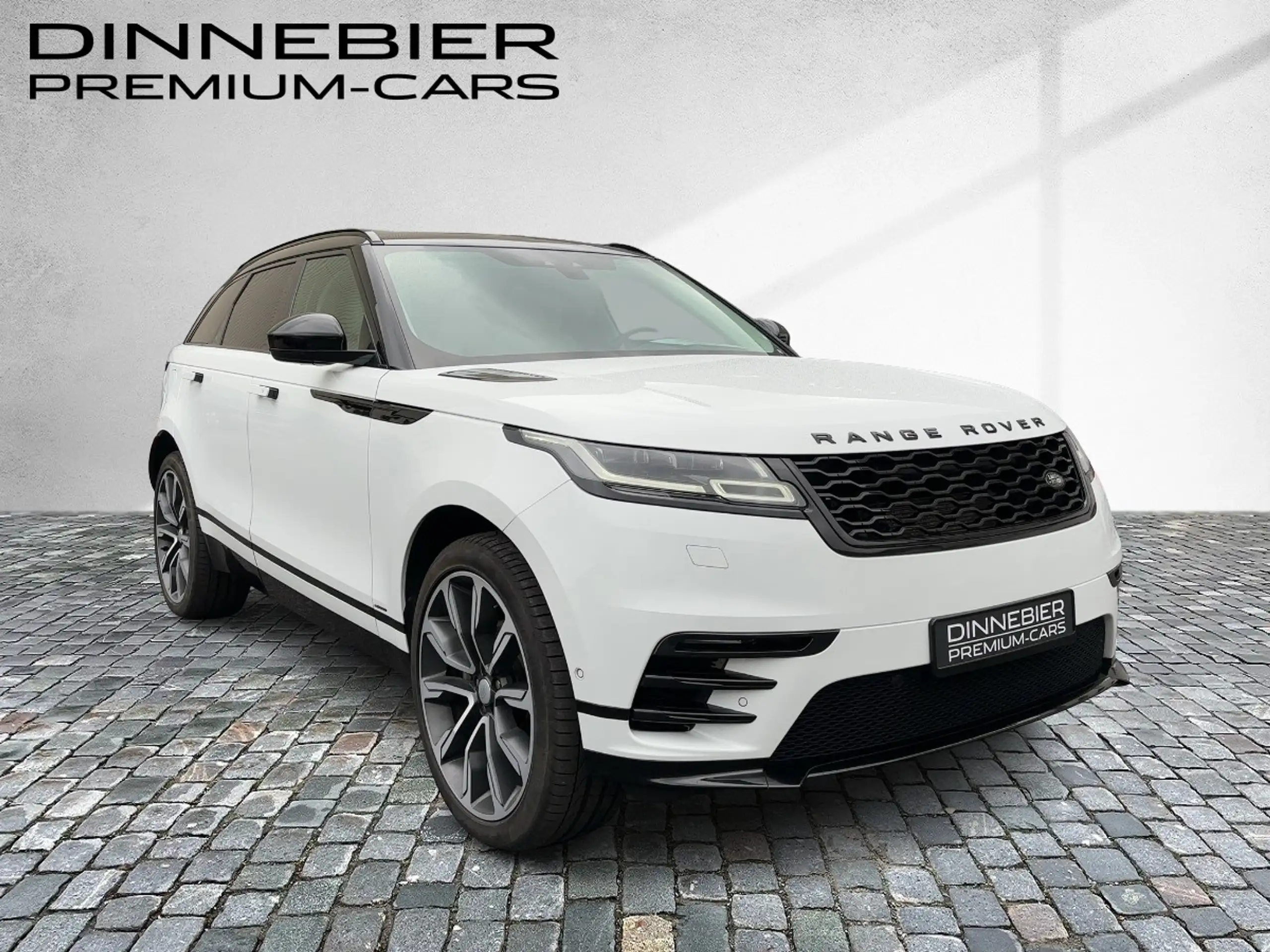 Land Rover - Range Rover Velar