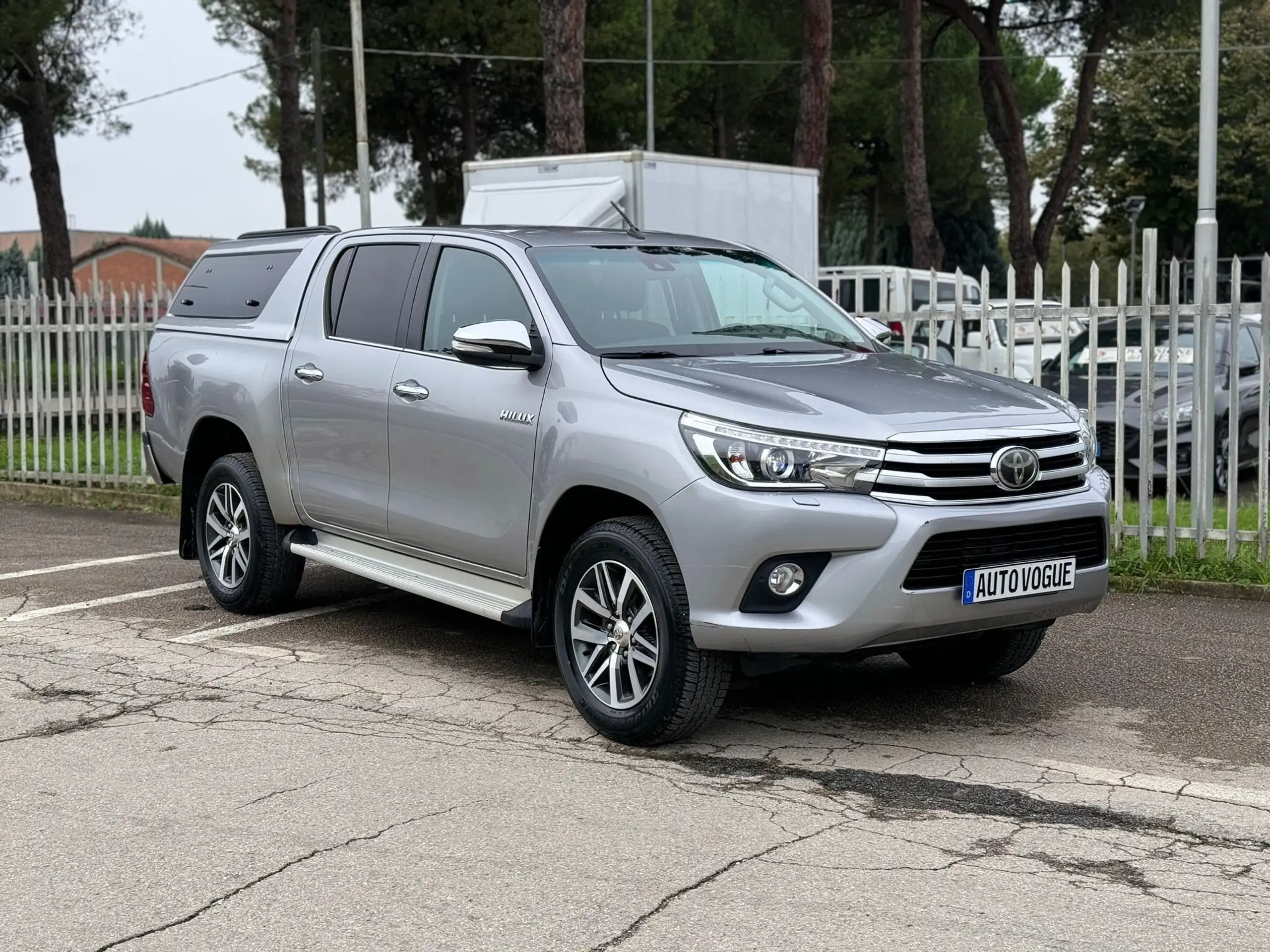 Toyota - Hilux