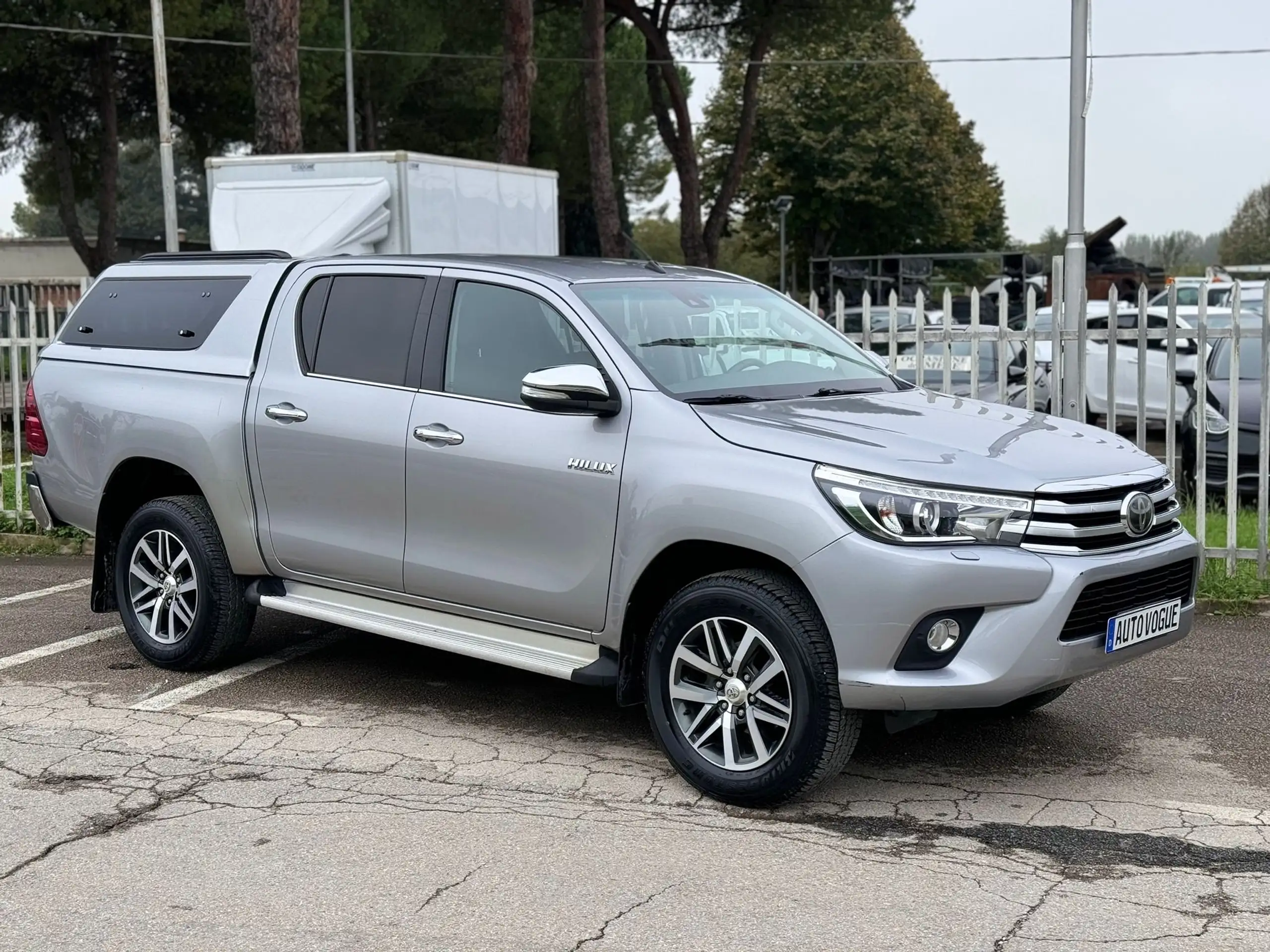 Toyota - Hilux