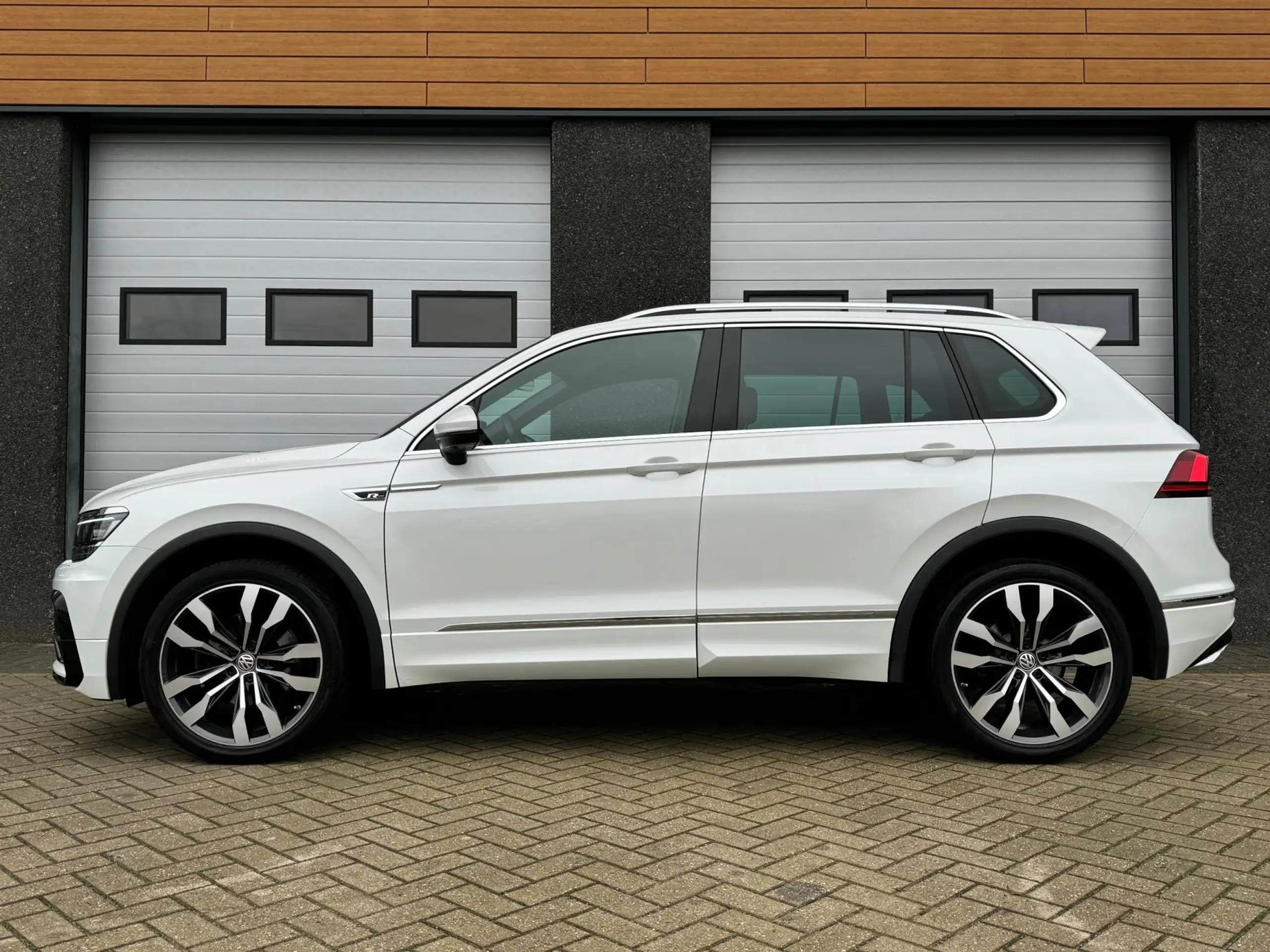 Volkswagen - Tiguan