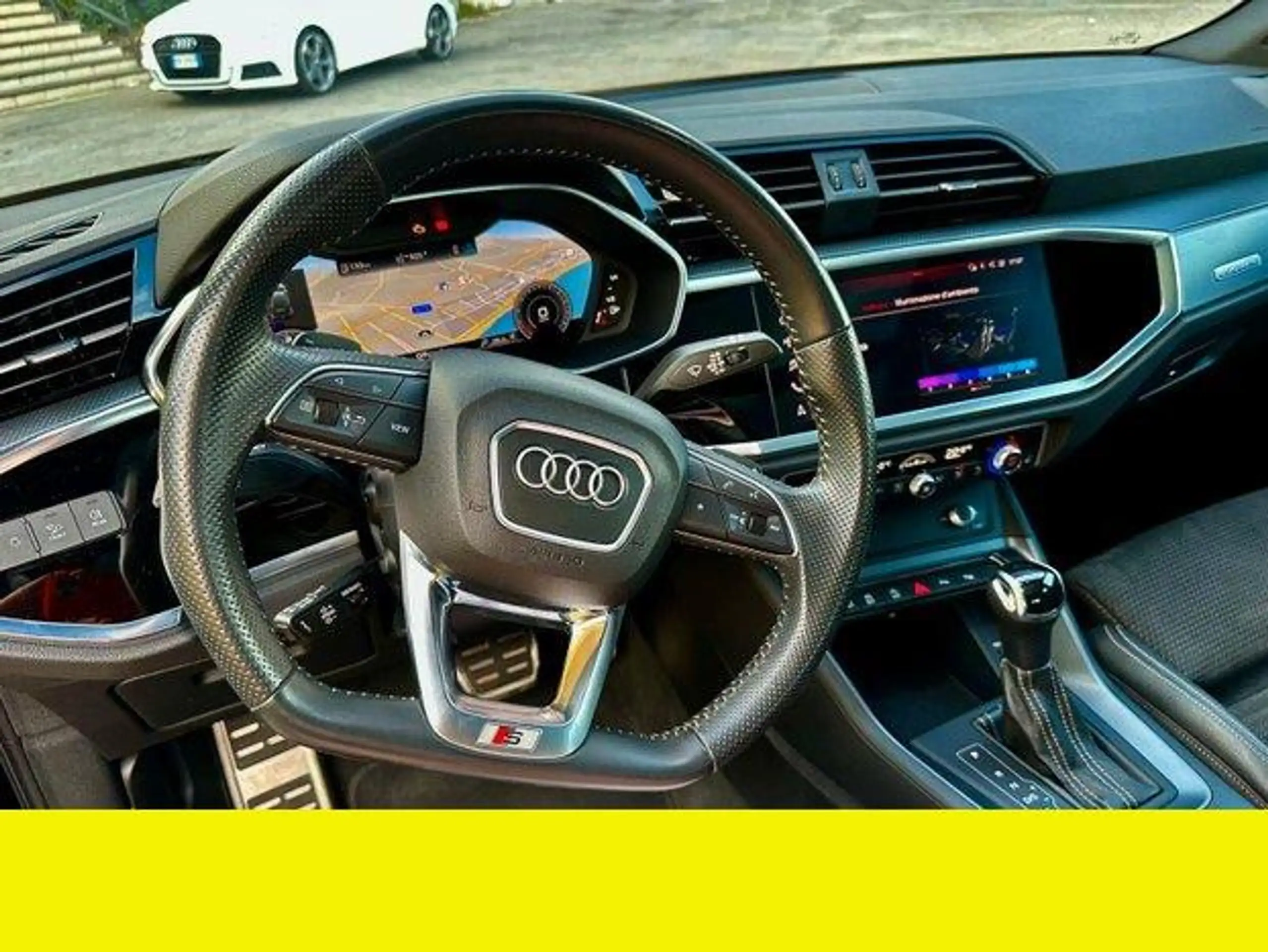 Audi - Q3