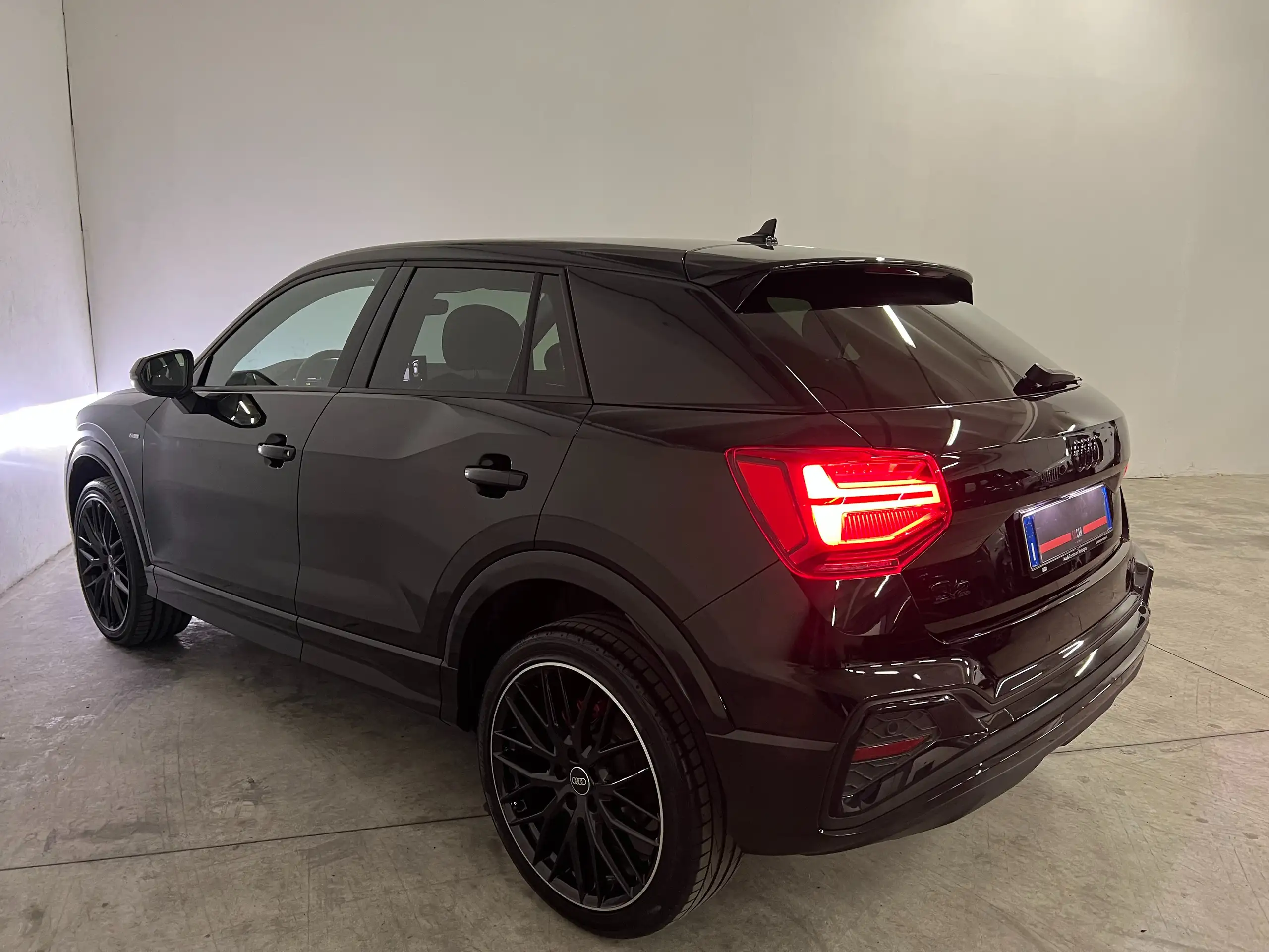 Audi - Q2