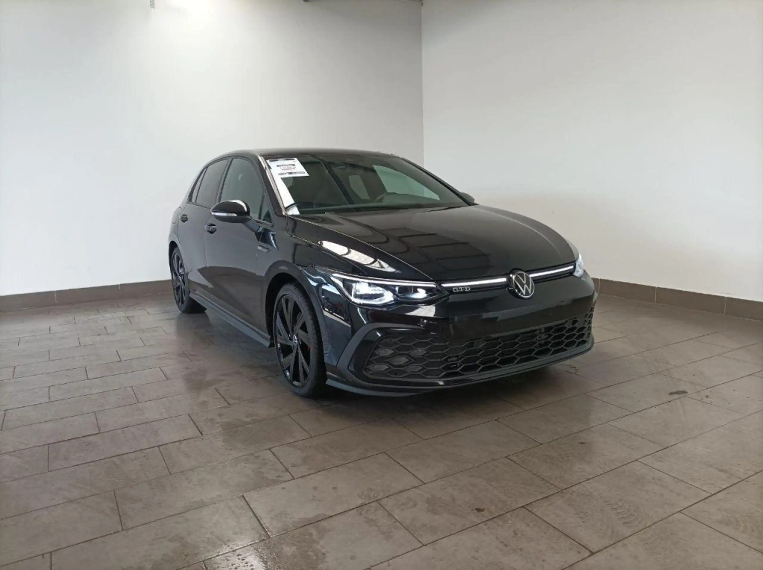 Volkswagen - Golf