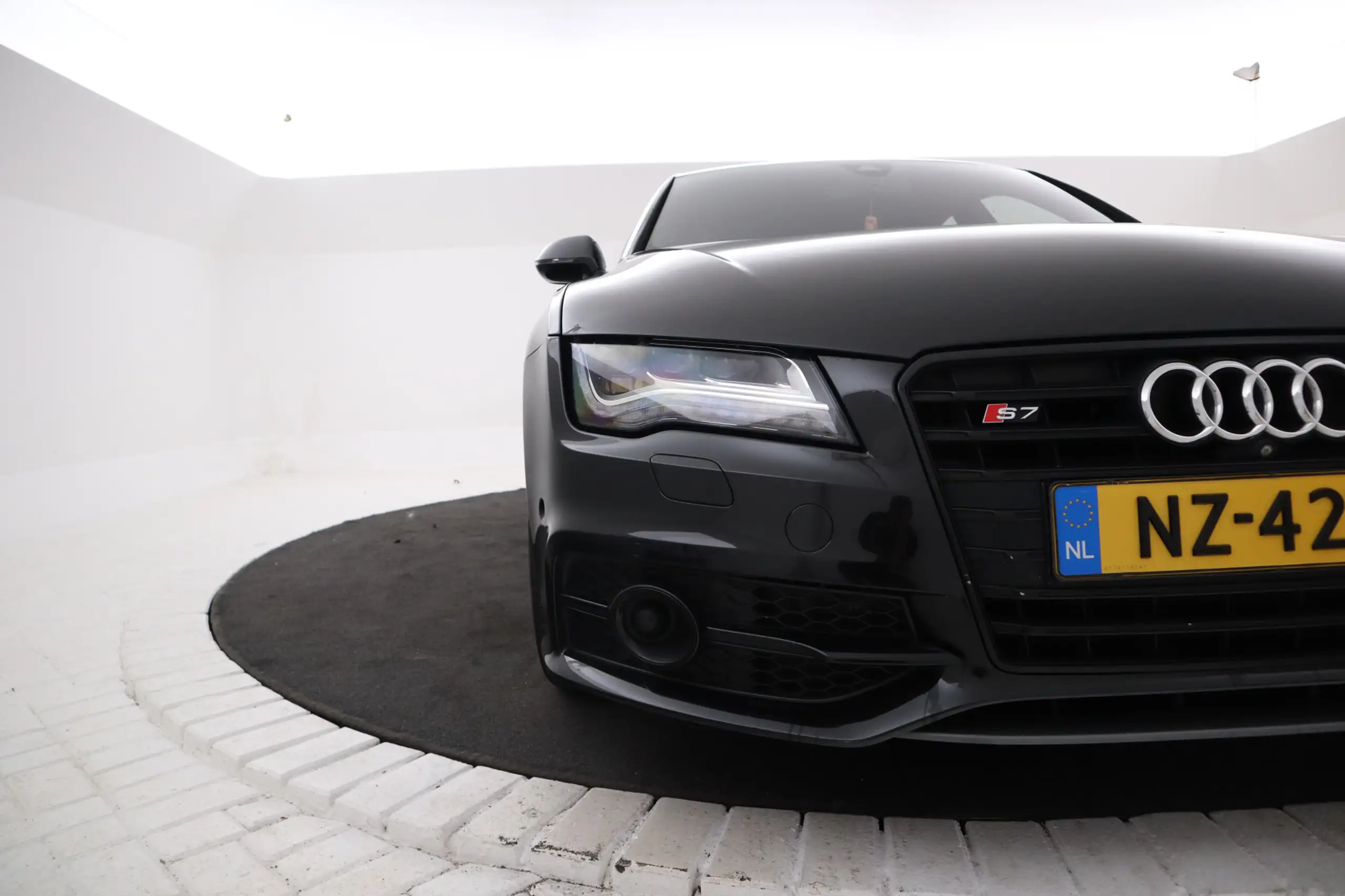 Audi - S7