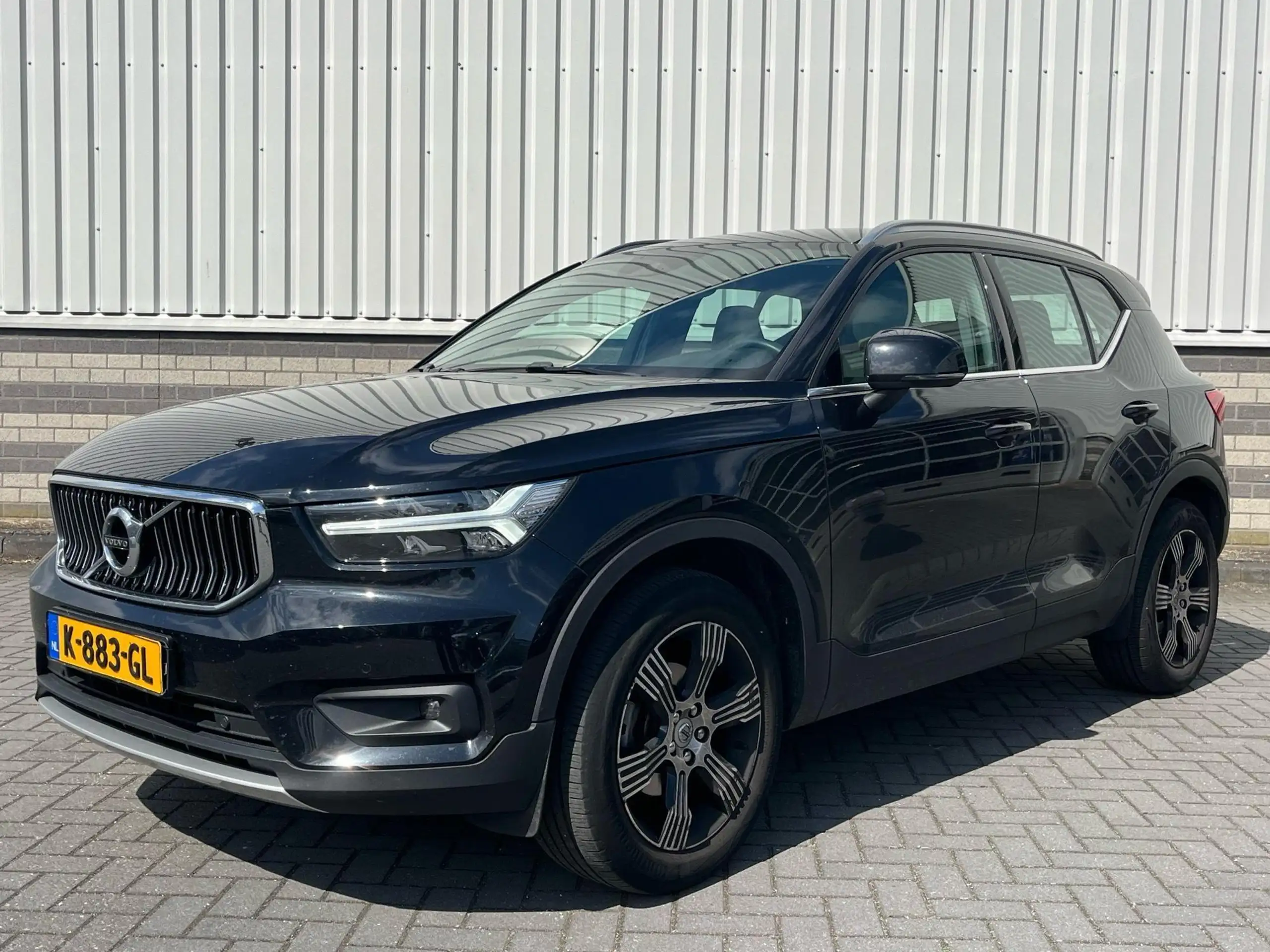 Volvo - XC40