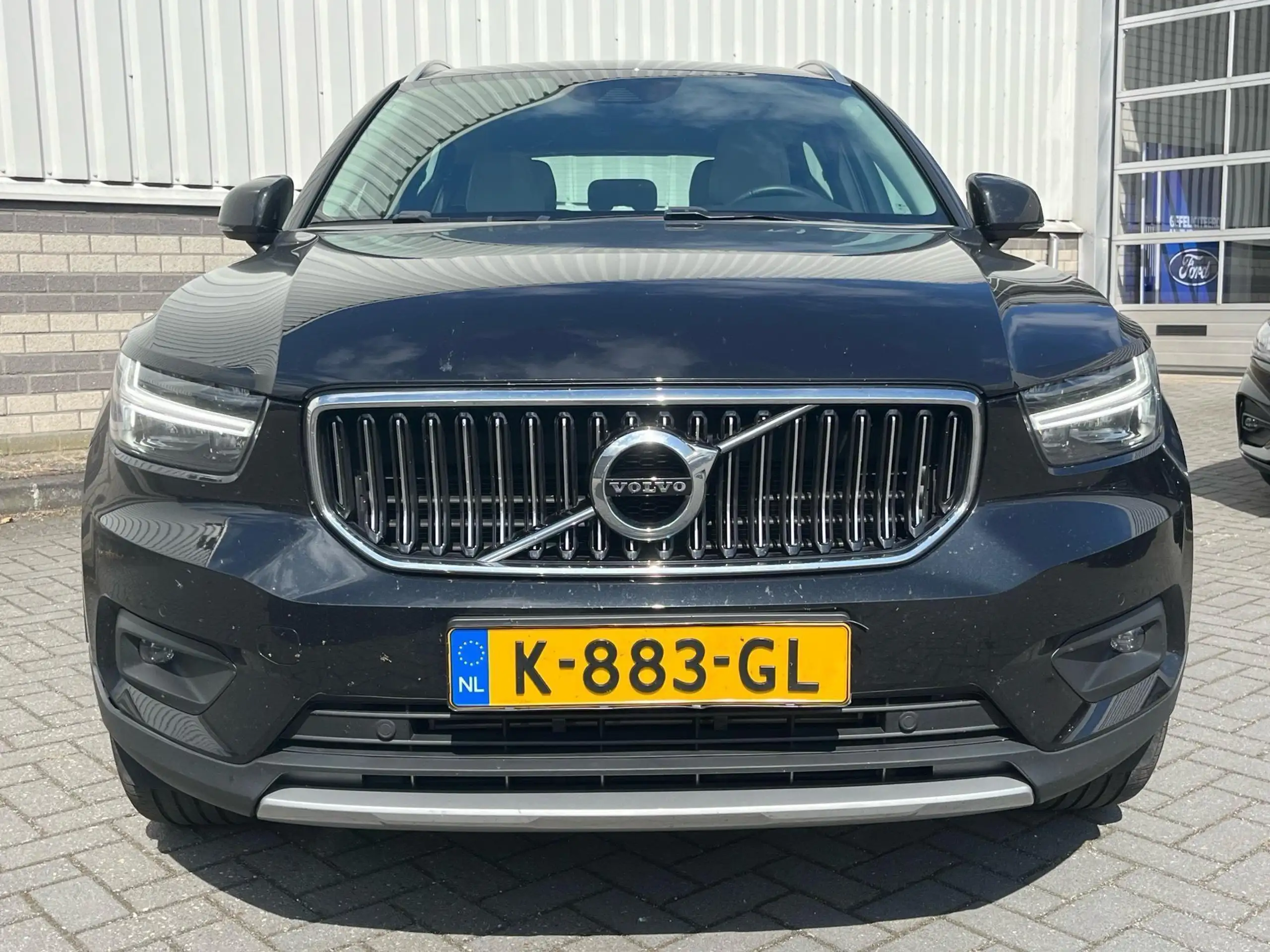 Volvo - XC40