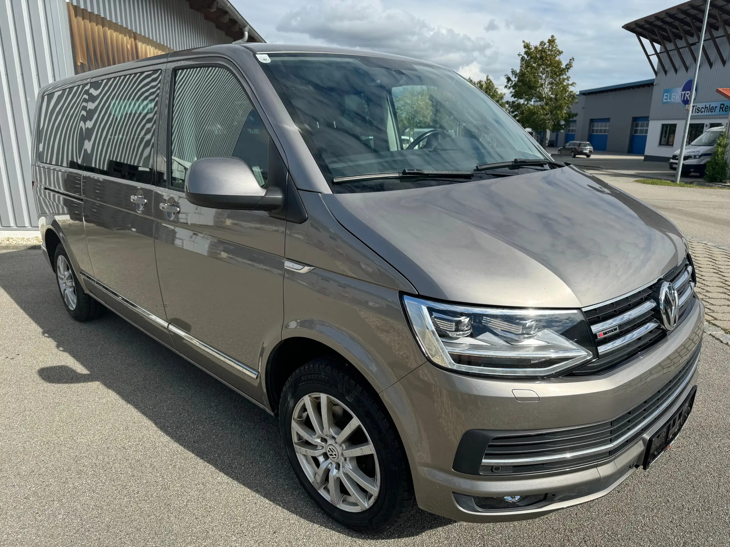 Volkswagen - T6 Caravelle