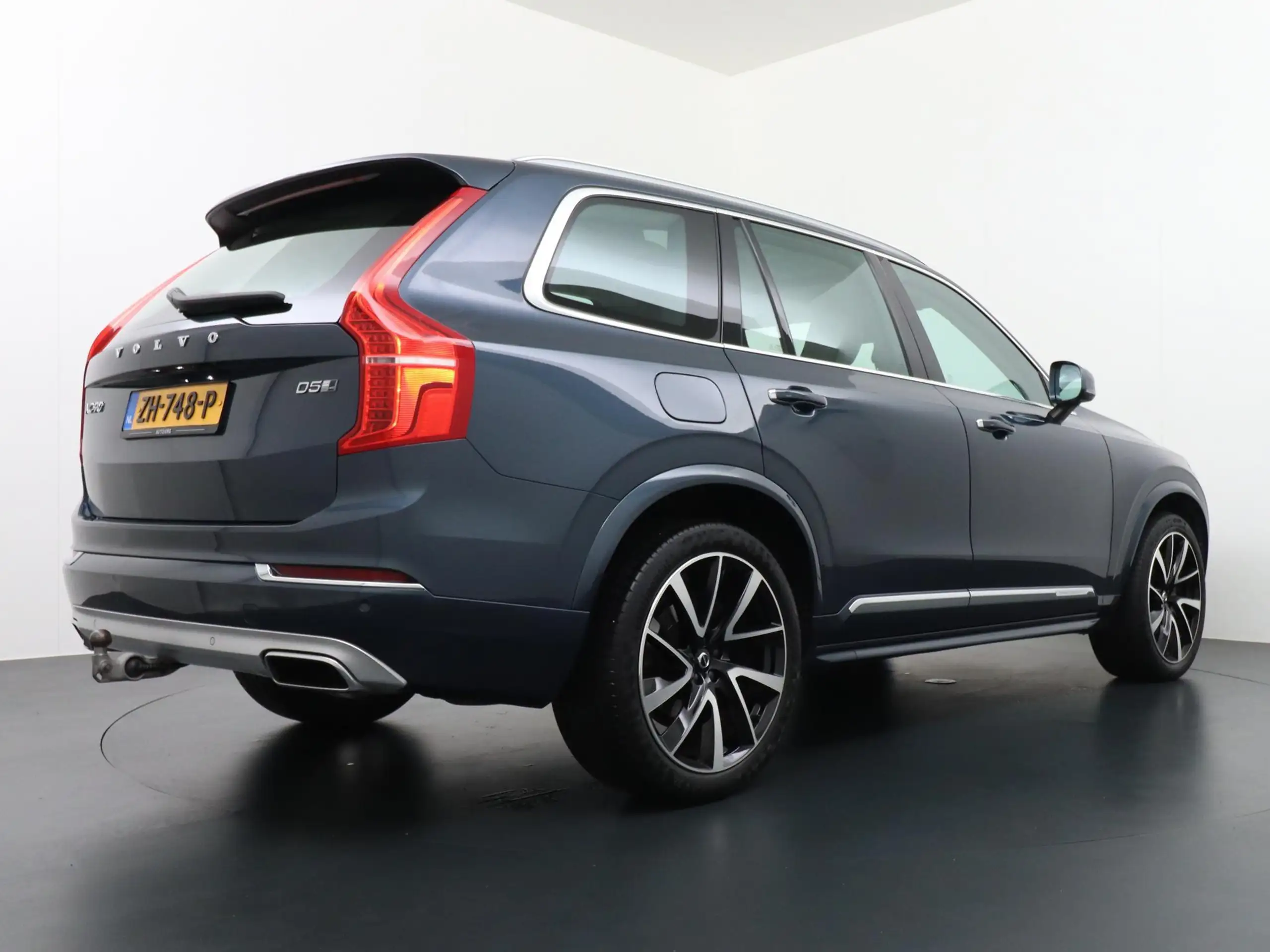 Volvo - XC90