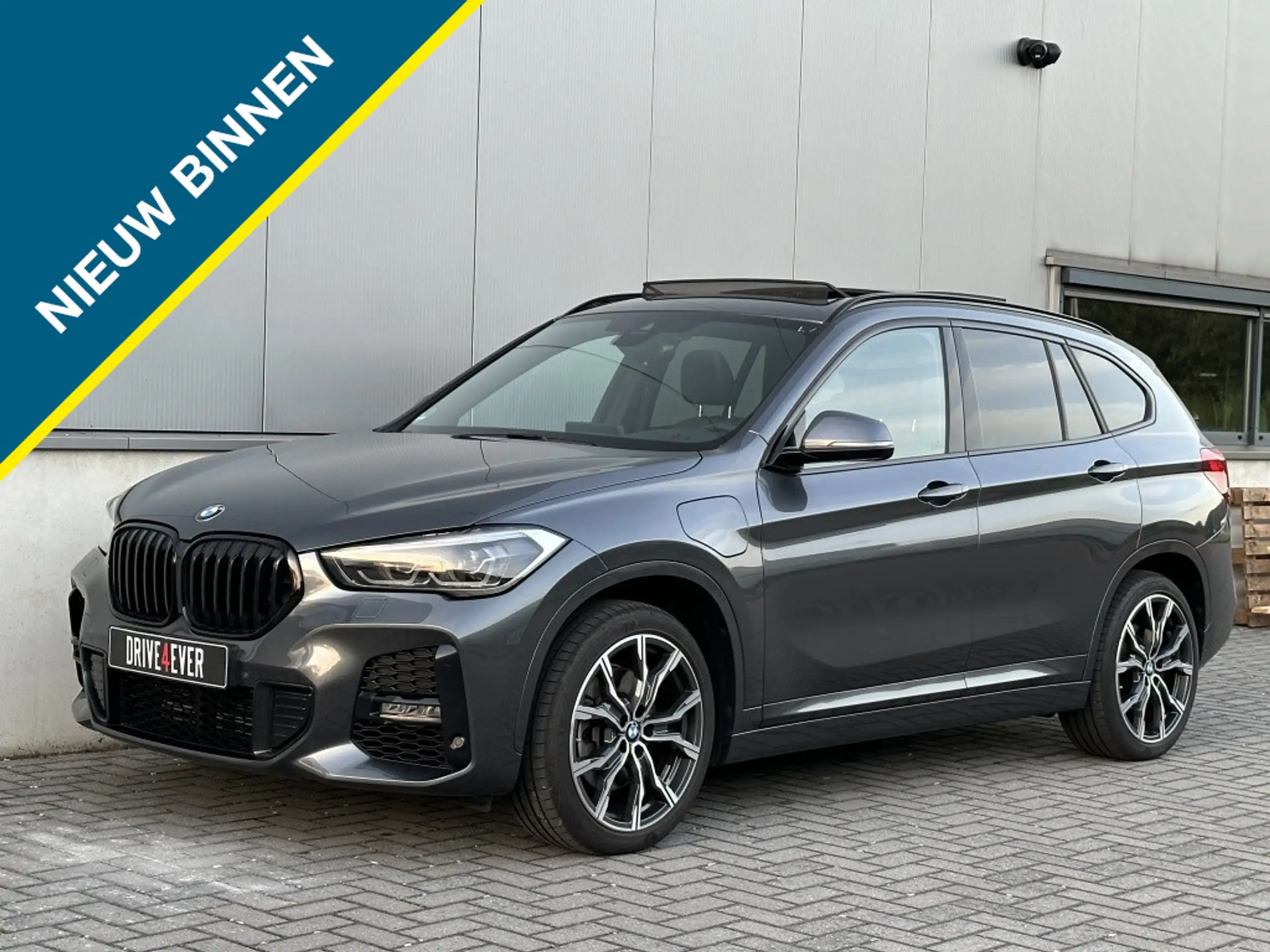 BMW - X1