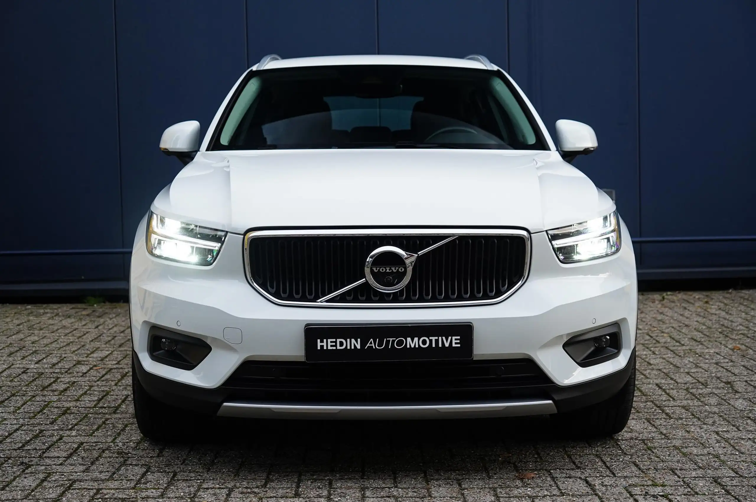 Volvo - XC40