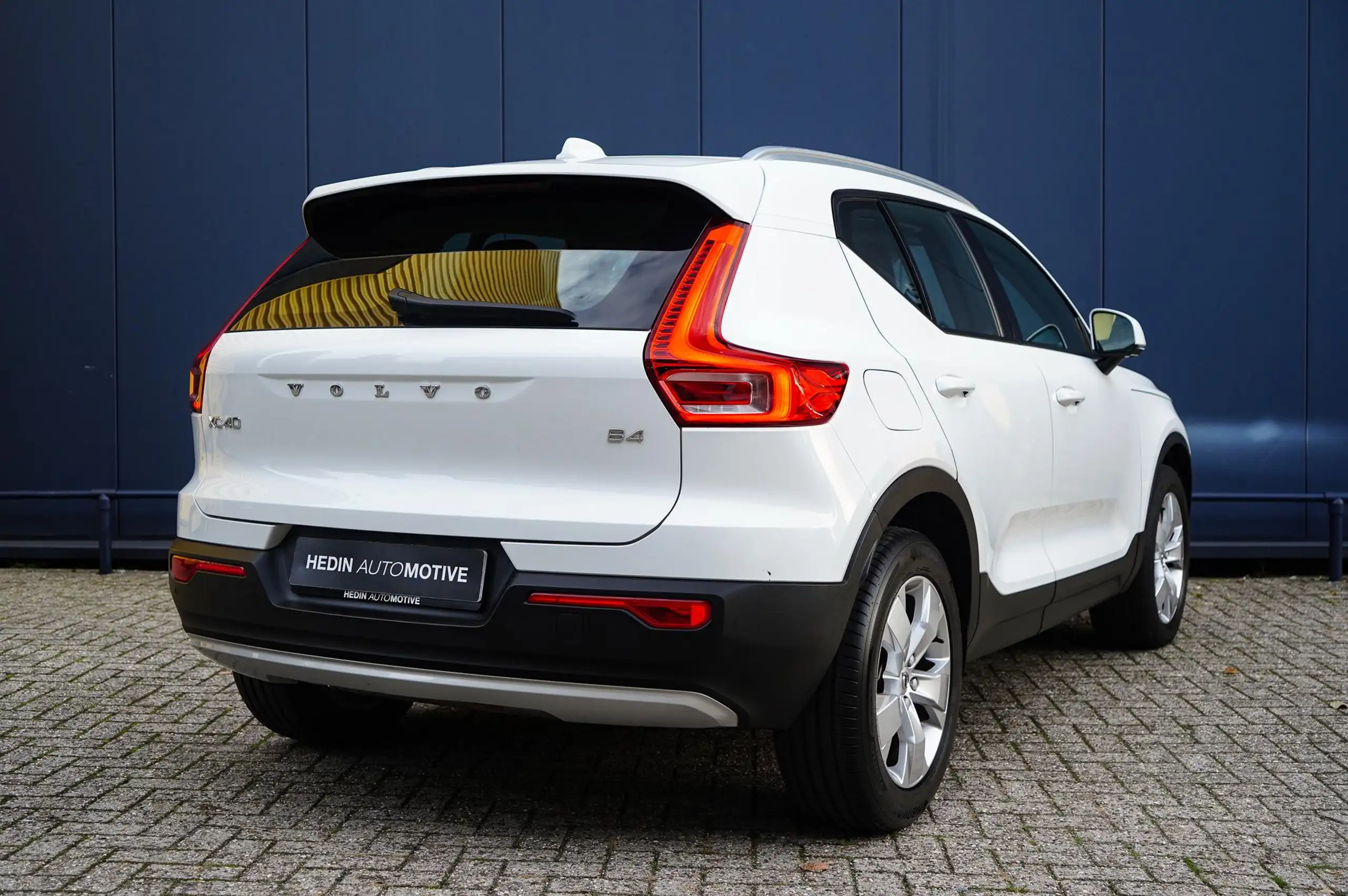 Volvo - XC40