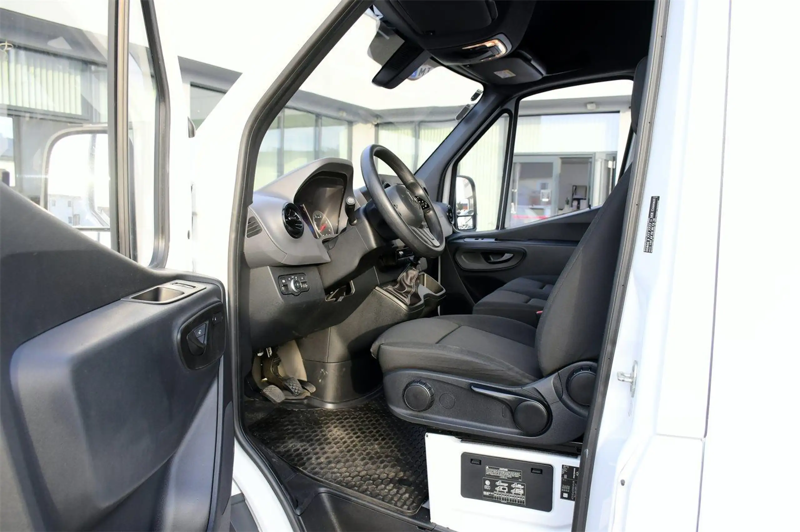 Mercedes-Benz - Sprinter