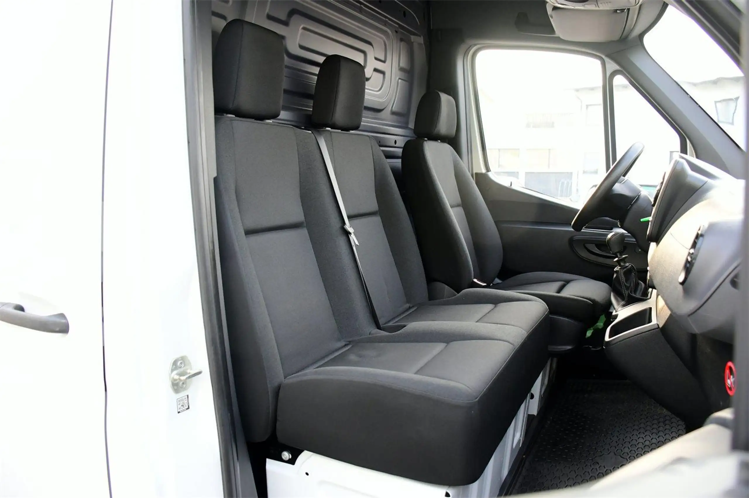 Mercedes-Benz - Sprinter