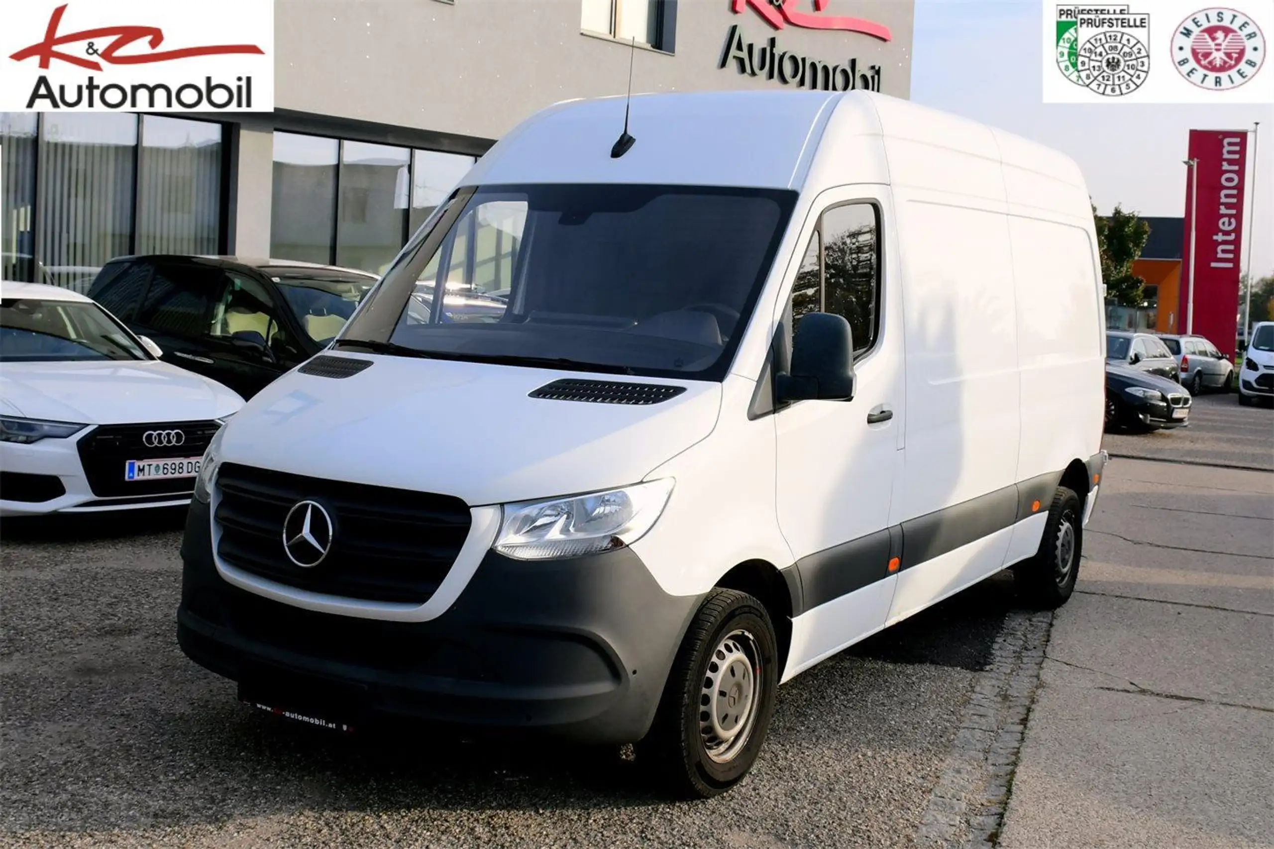 Mercedes-Benz - Sprinter