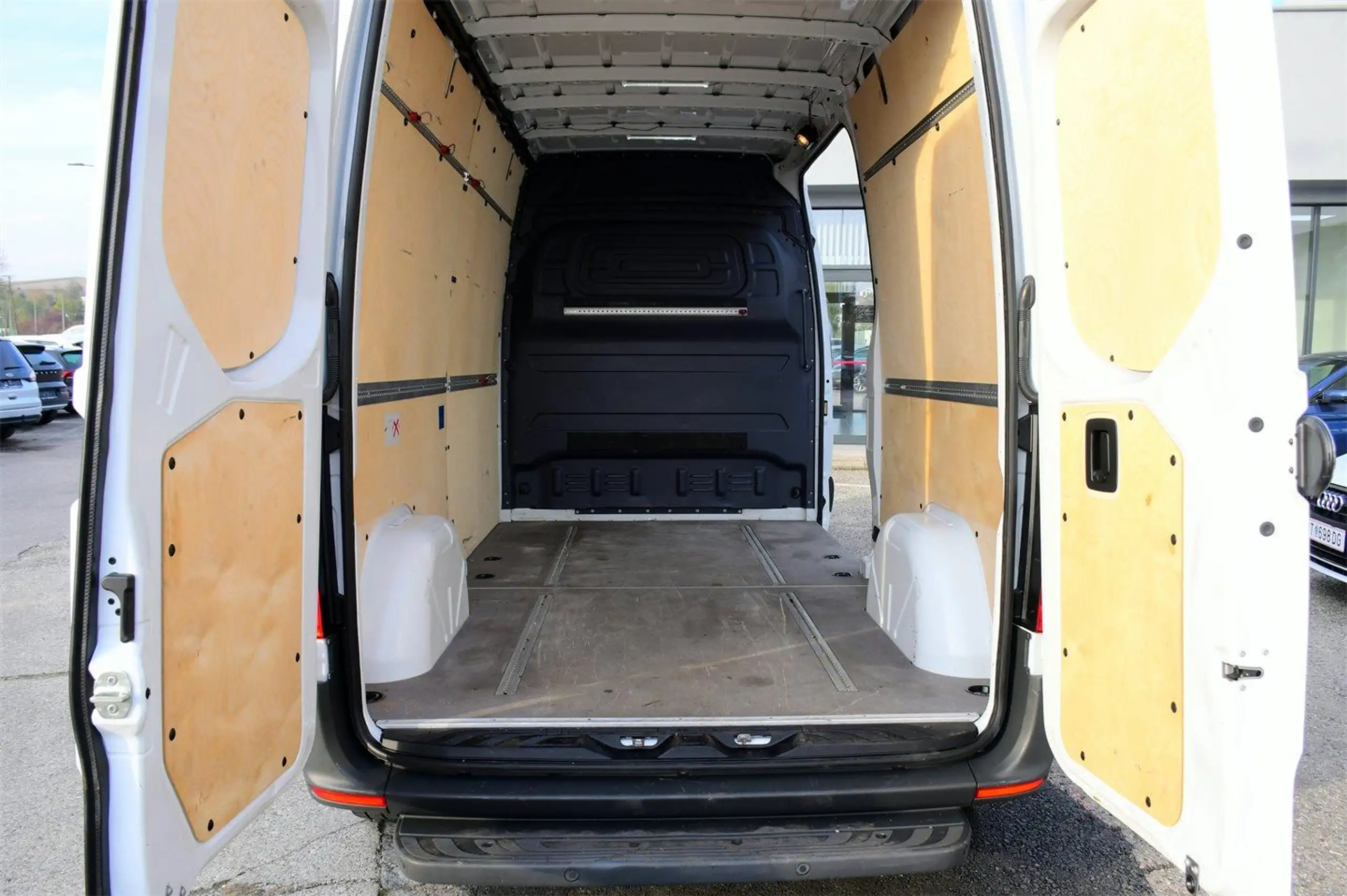 Mercedes-Benz - Sprinter