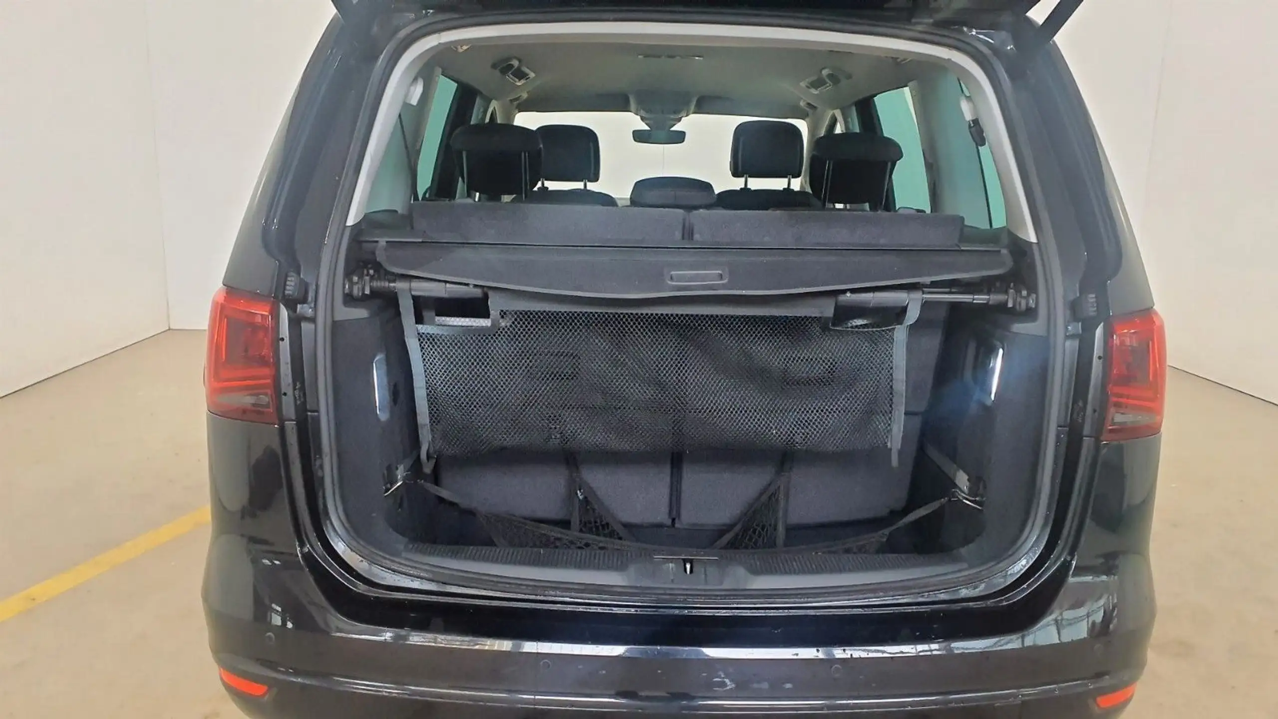 SEAT - Alhambra