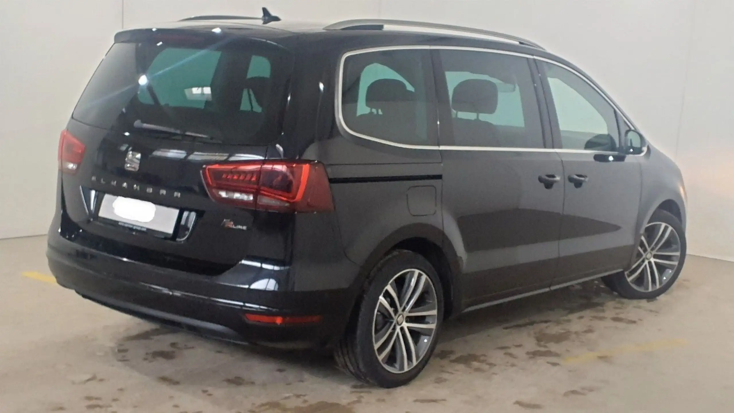 SEAT - Alhambra