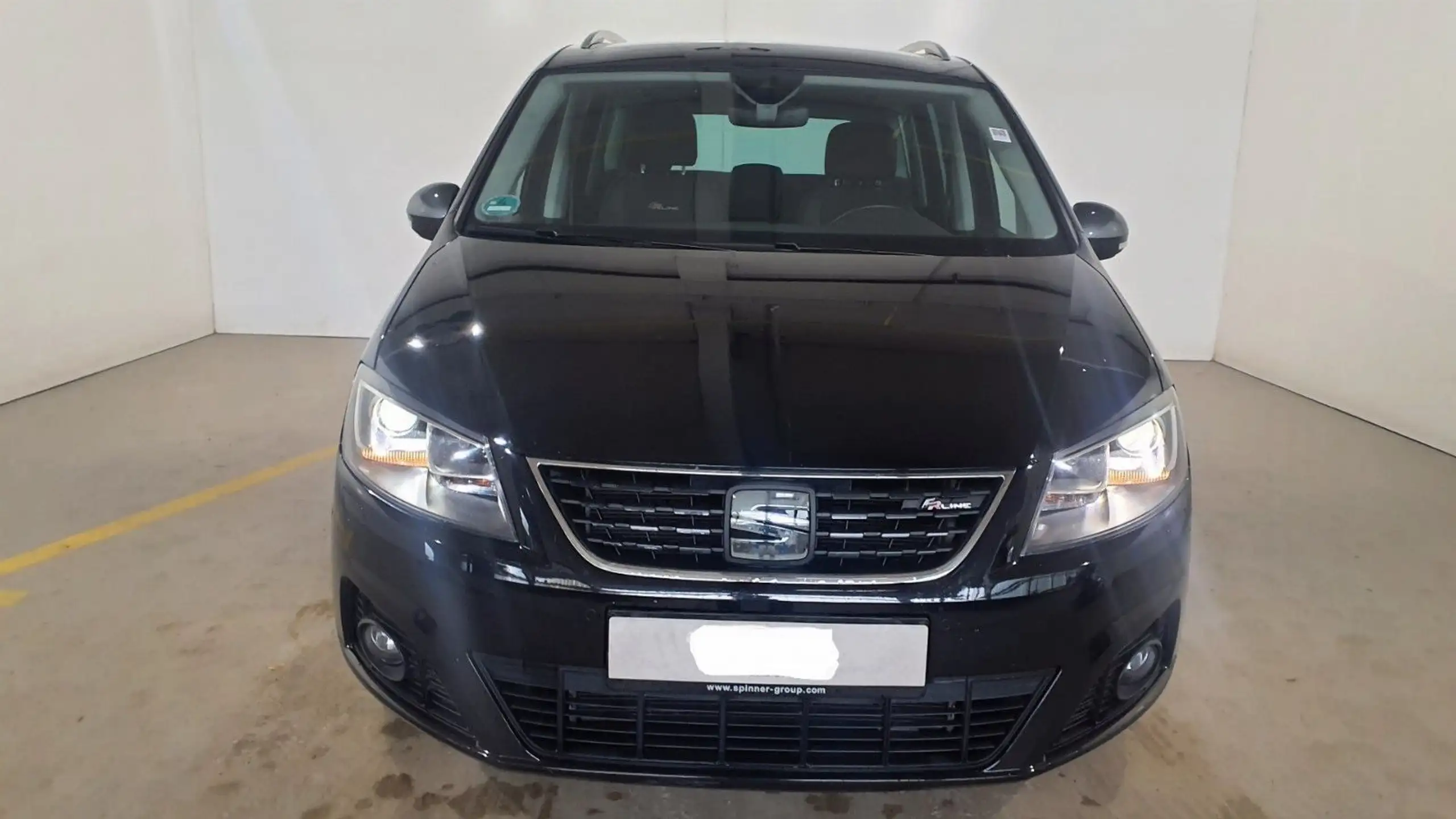 SEAT - Alhambra