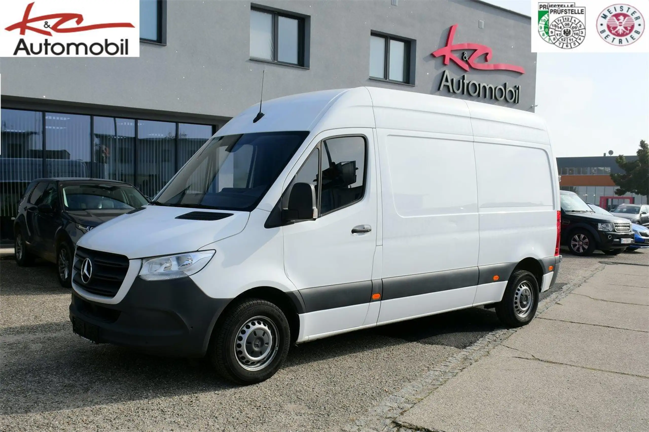 Mercedes-Benz - Sprinter