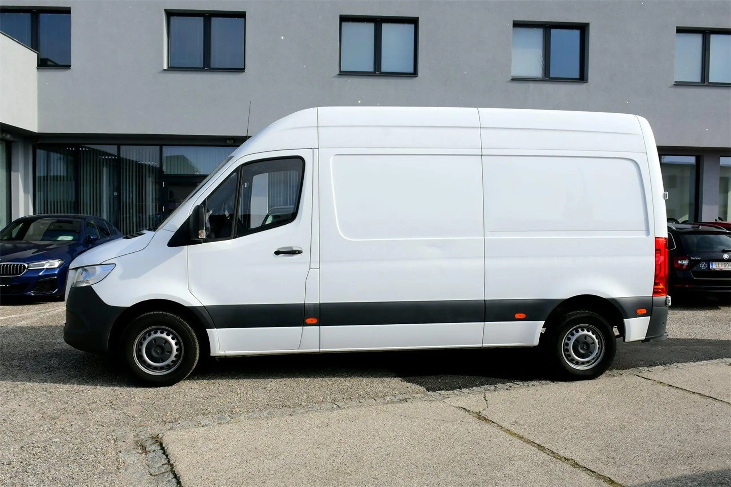 Mercedes-Benz - Sprinter