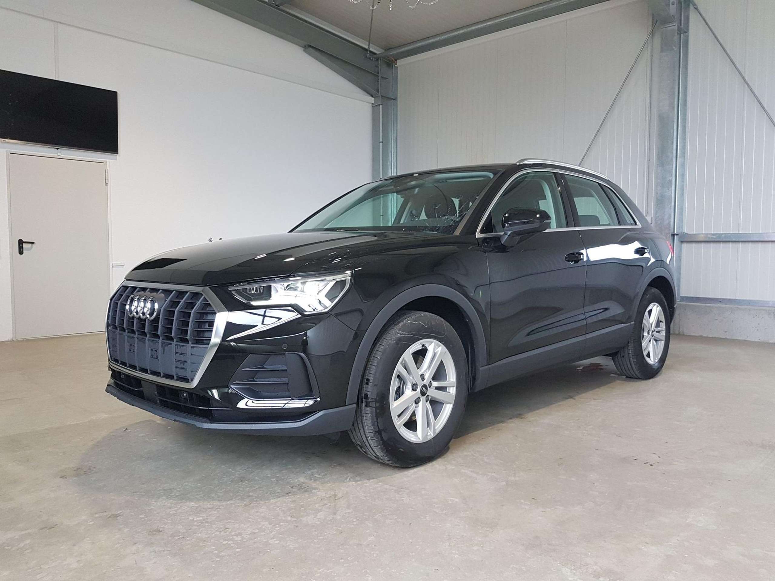 Audi Q3 2021