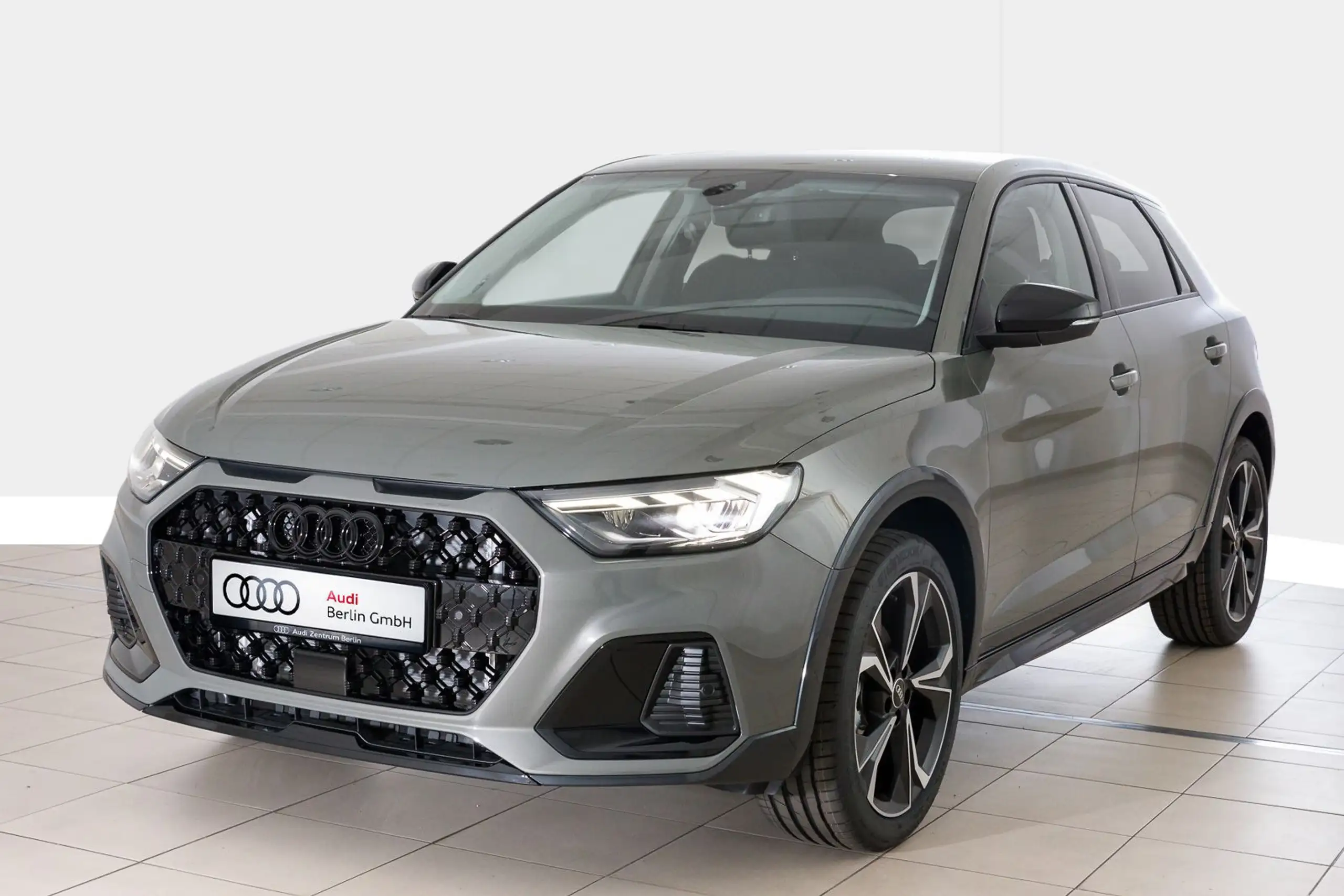 Audi - A1