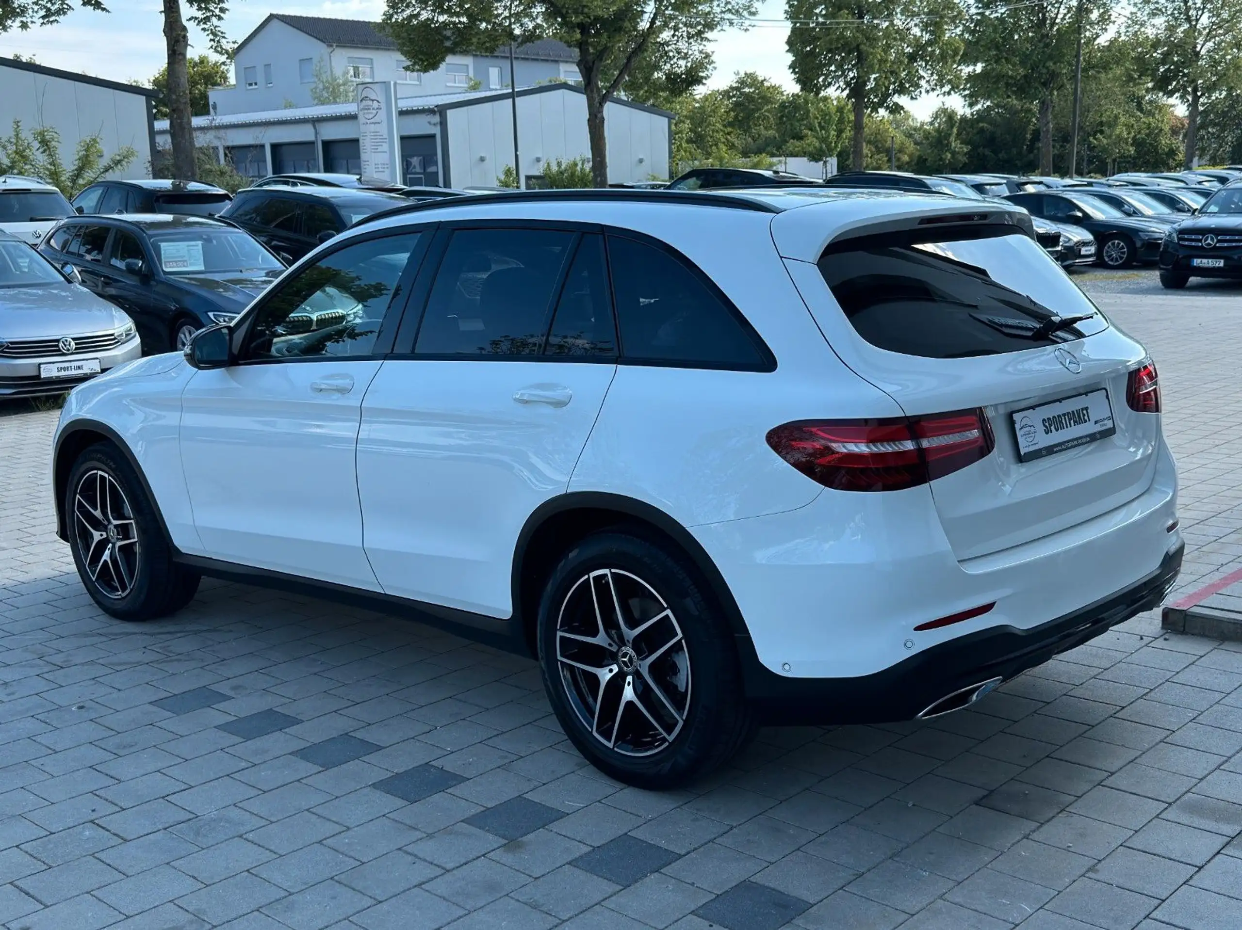 Mercedes-Benz - GLC 250