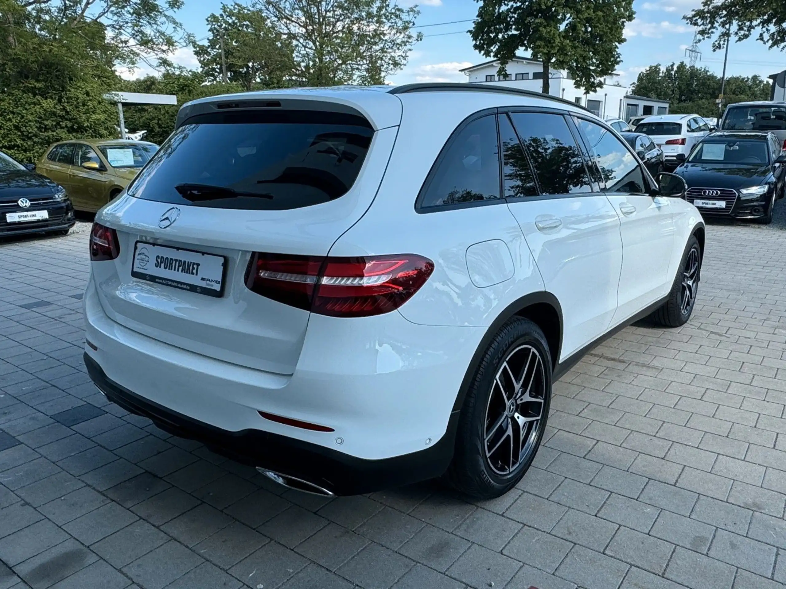 Mercedes-Benz - GLC 250