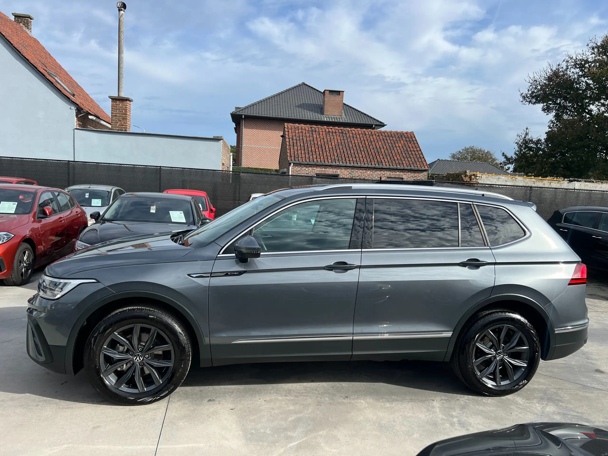 Volkswagen - Tiguan Allspace