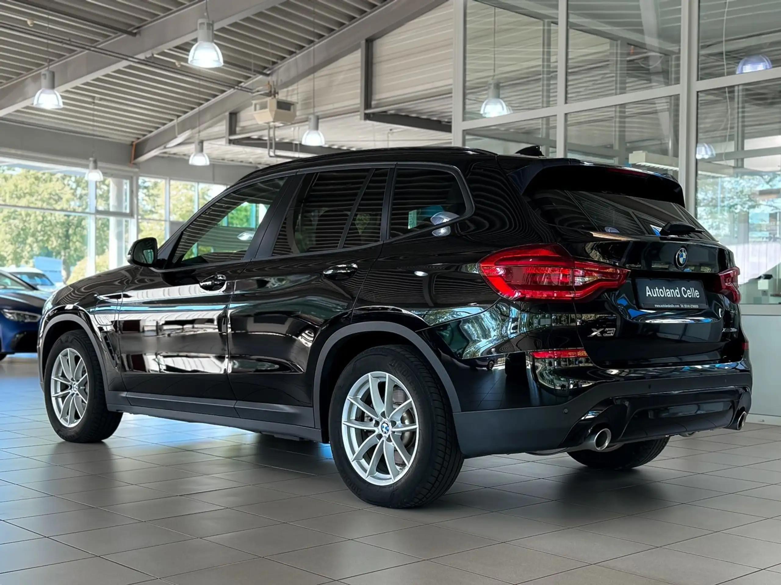 BMW - X3