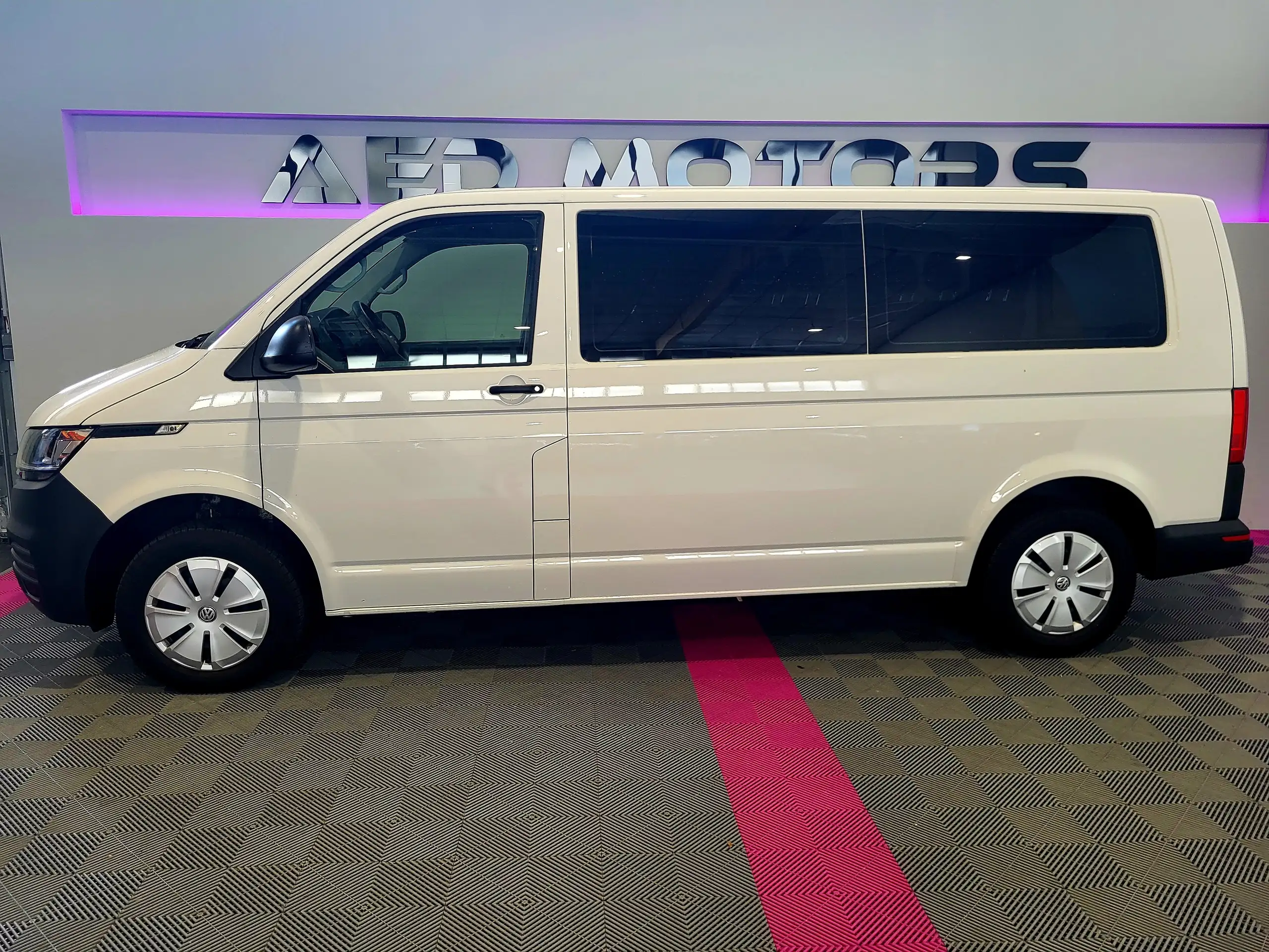 Volkswagen - T6.1 Kombi