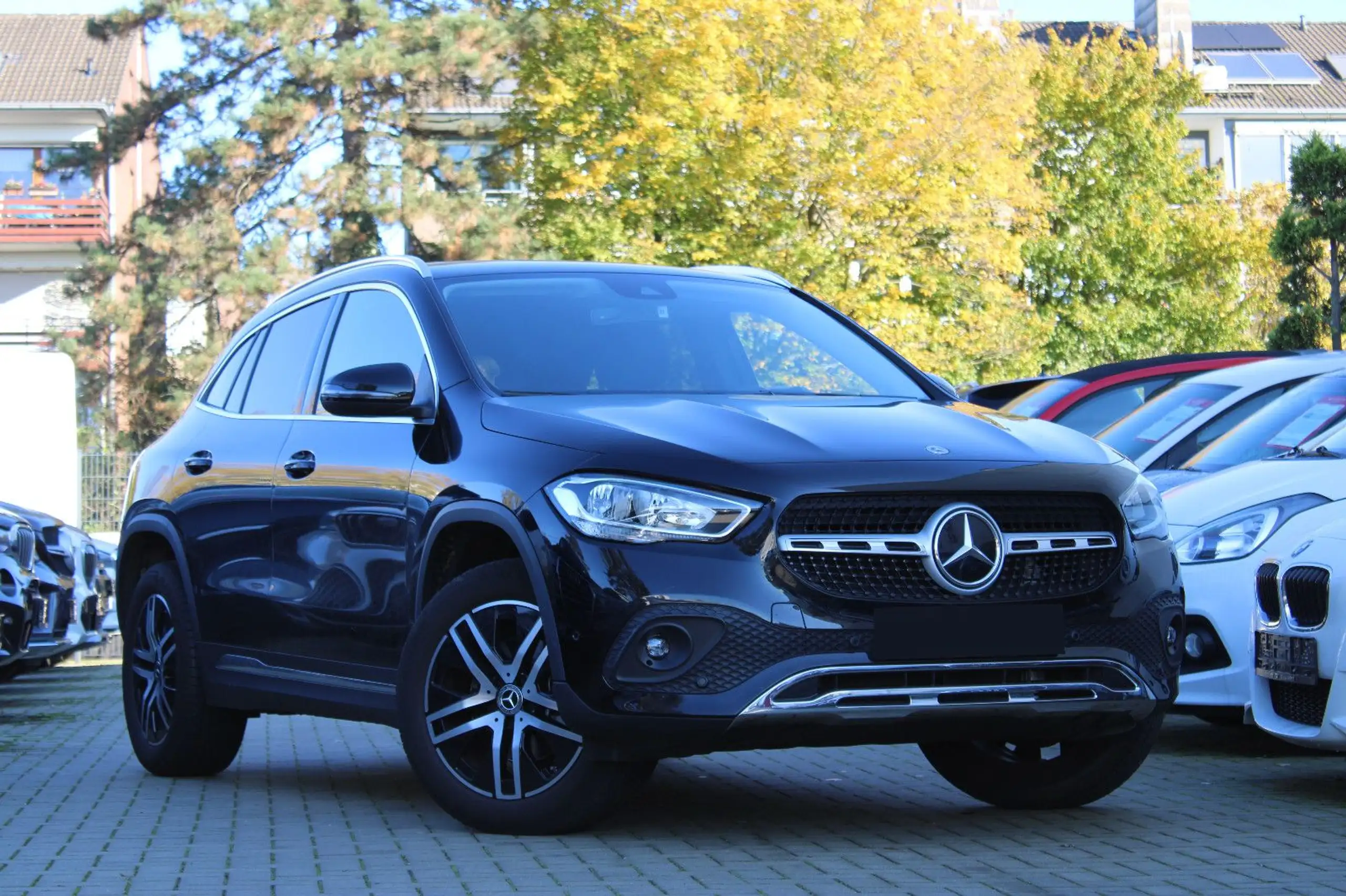 Mercedes-Benz - GLA 200