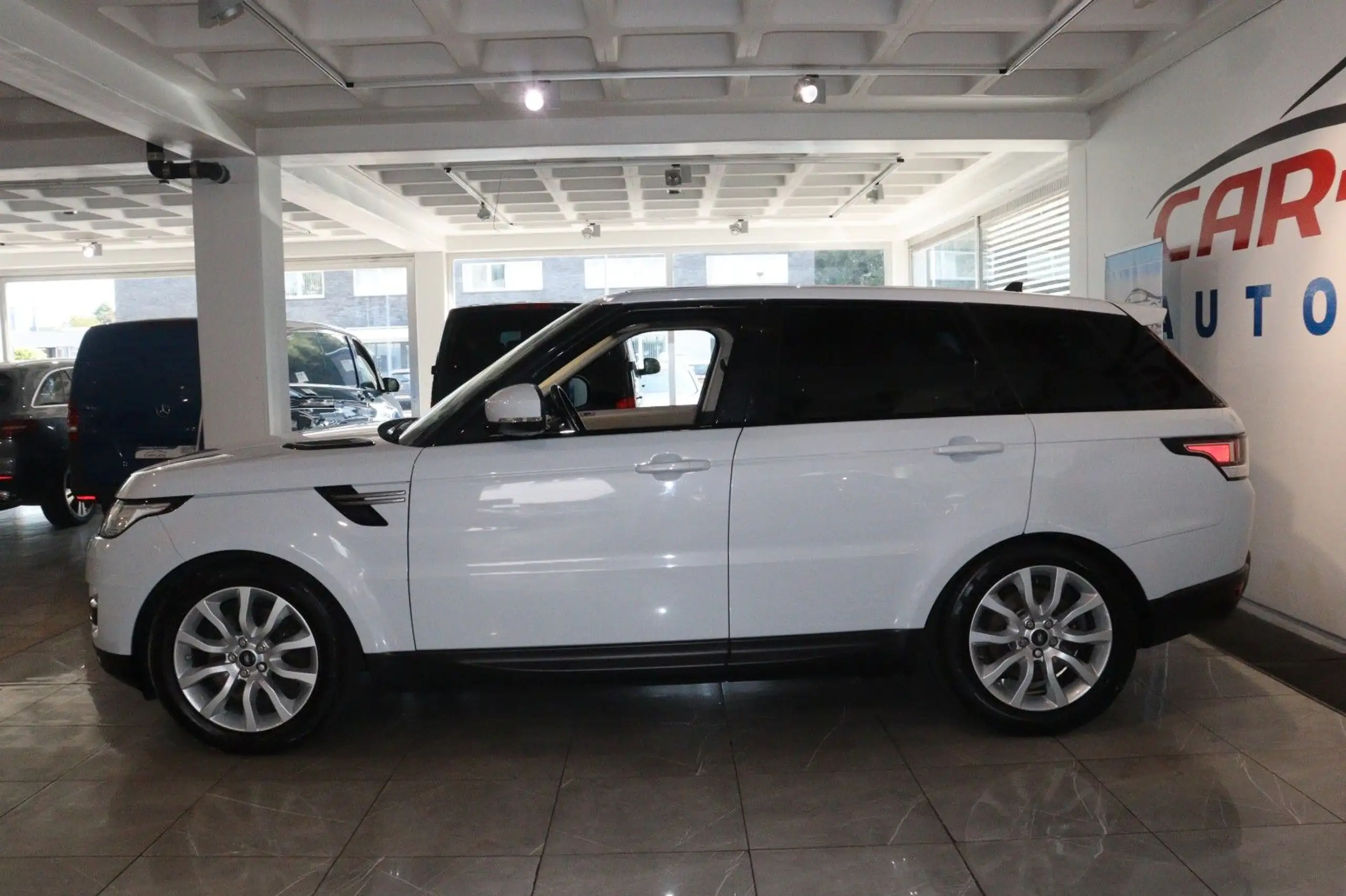 Land Rover - Range Rover Sport