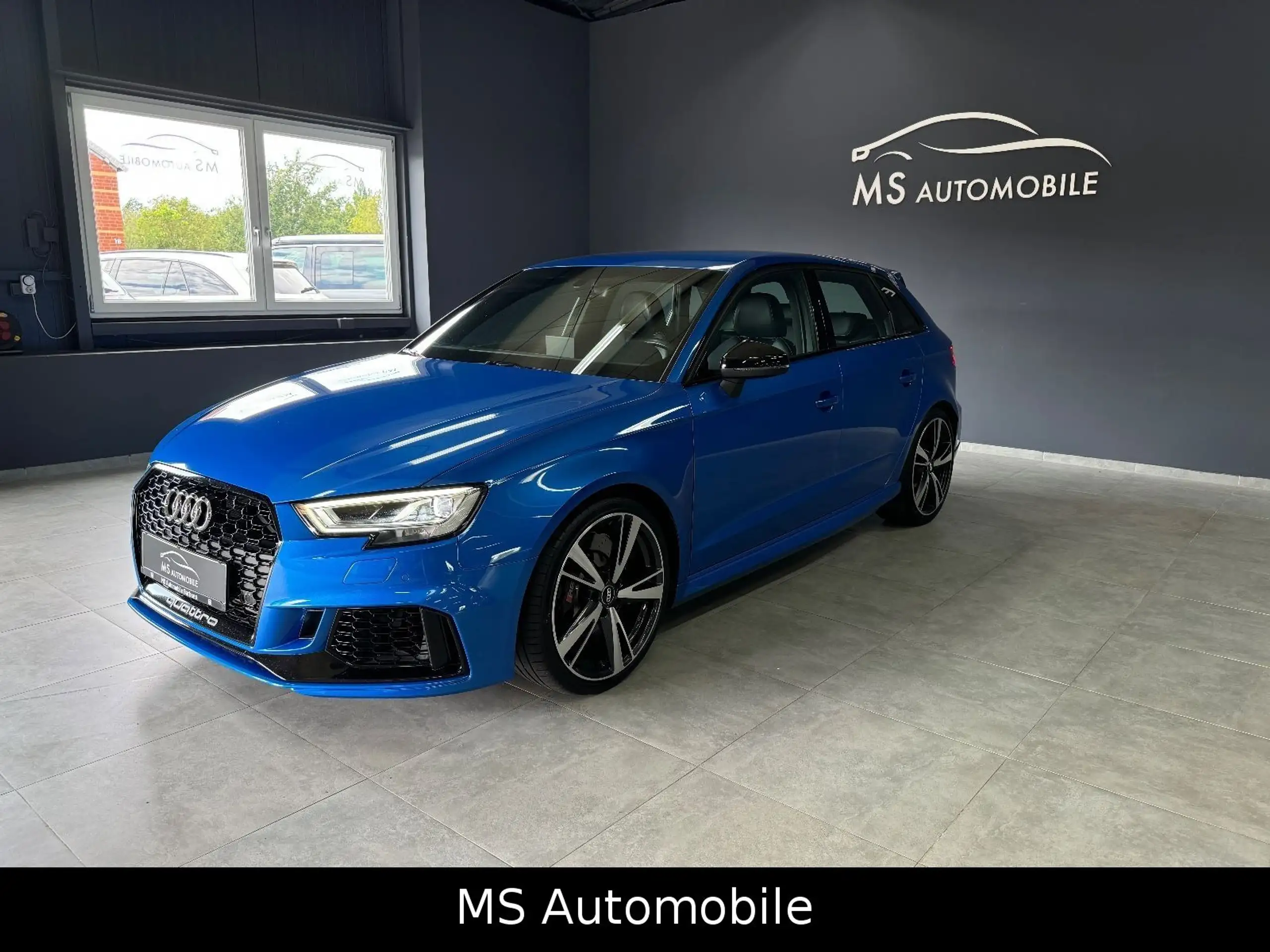 Audi - RS3