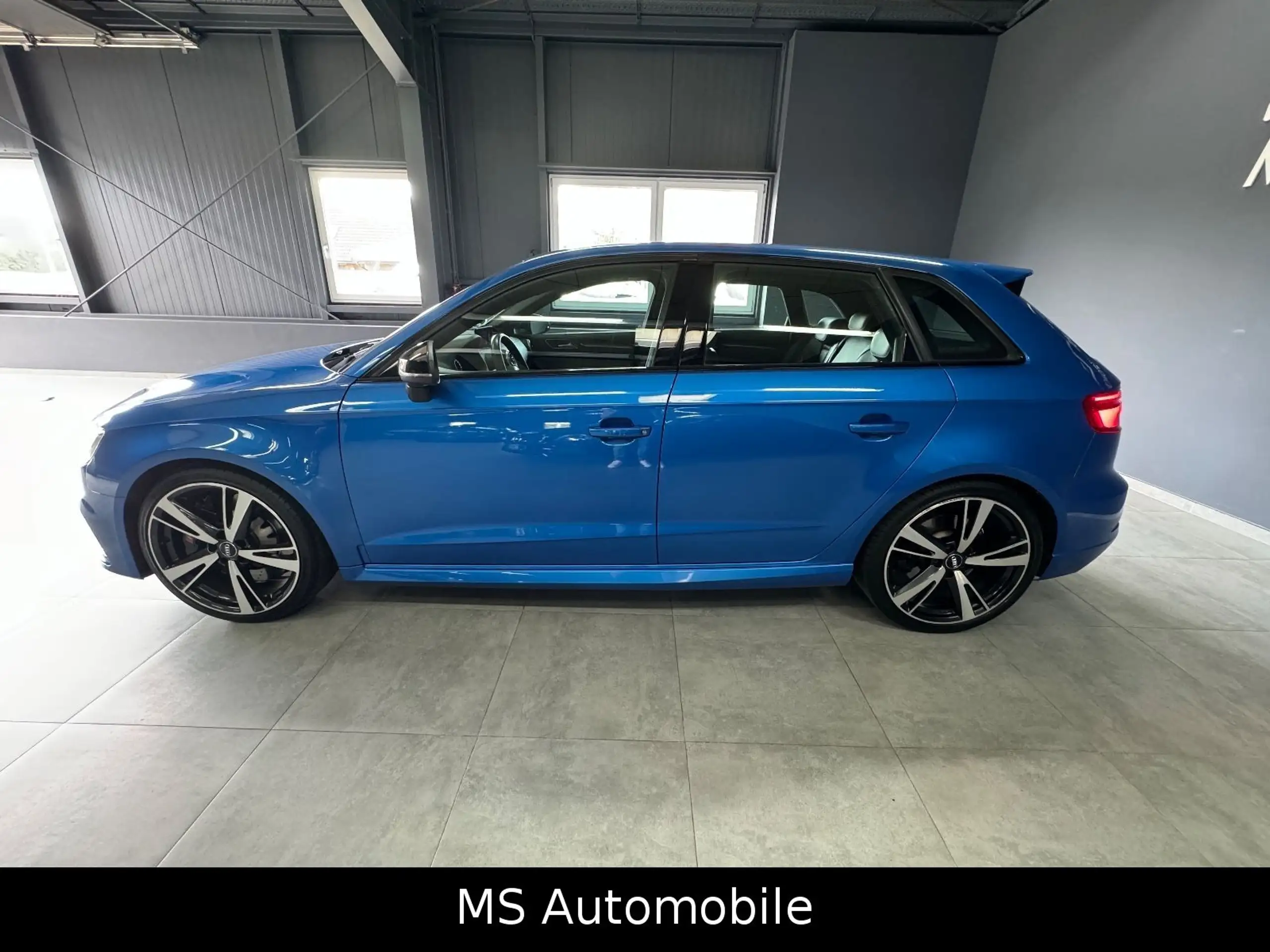 Audi - RS3