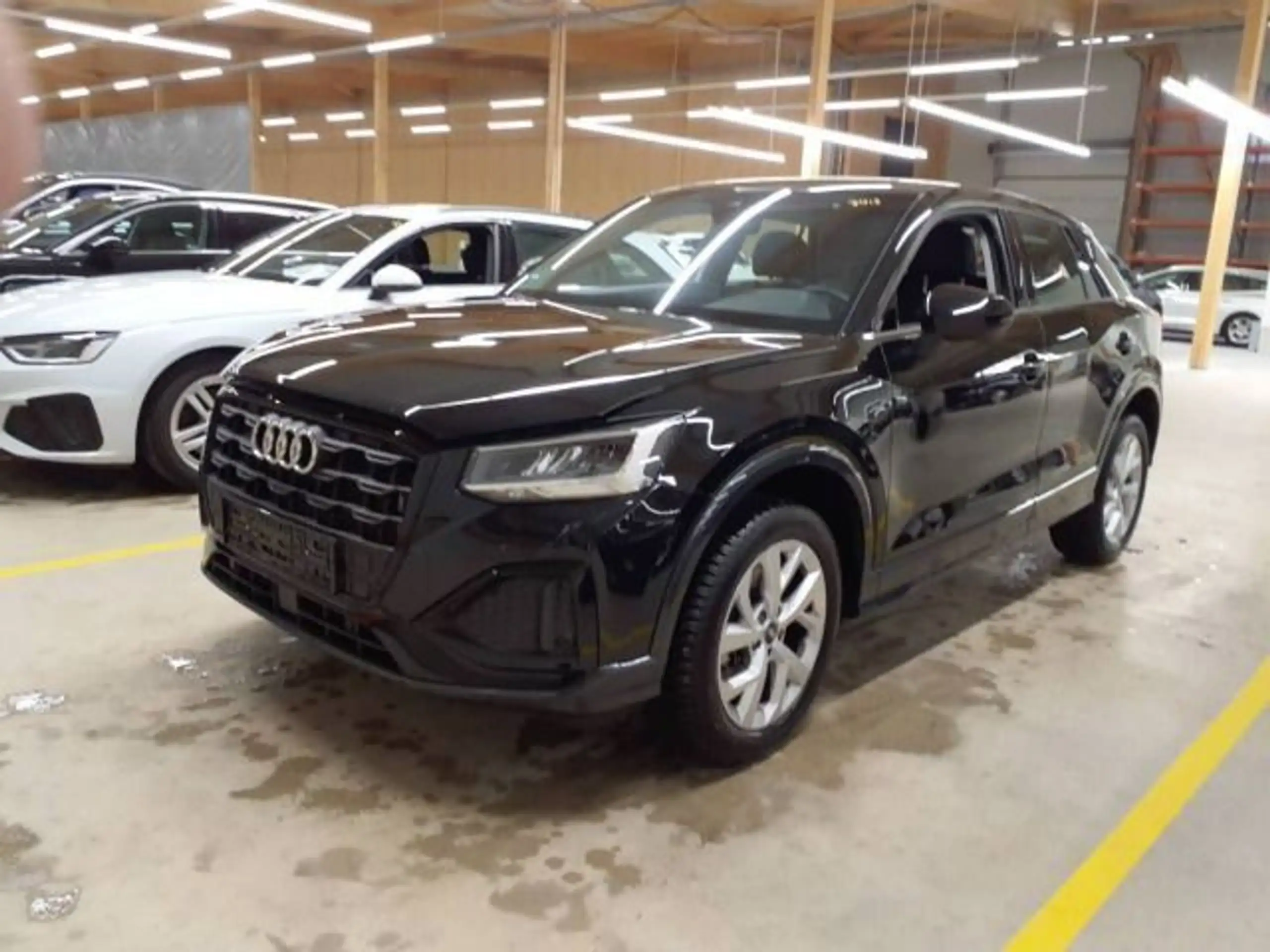 Audi - Q2