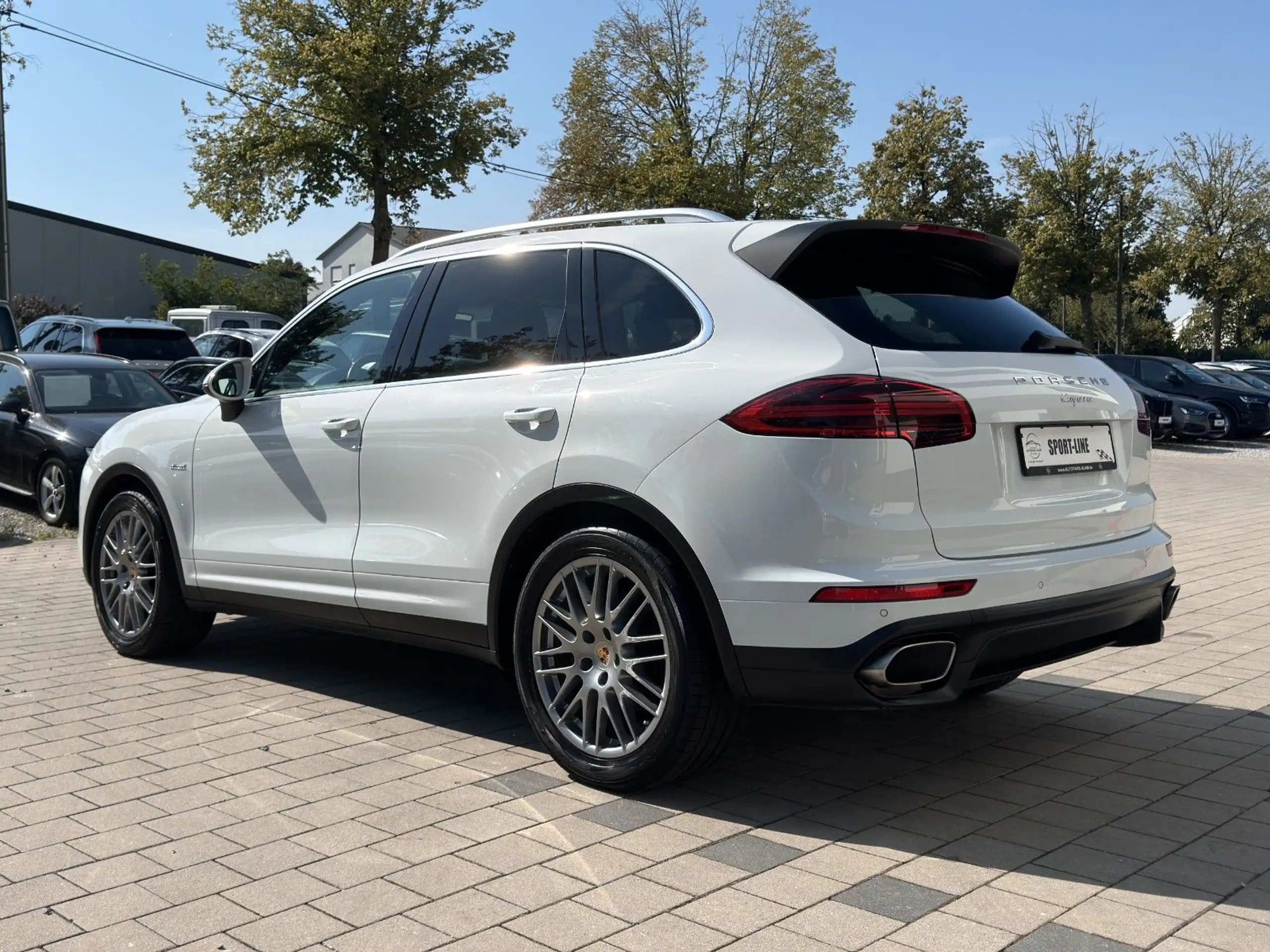 Porsche - Cayenne