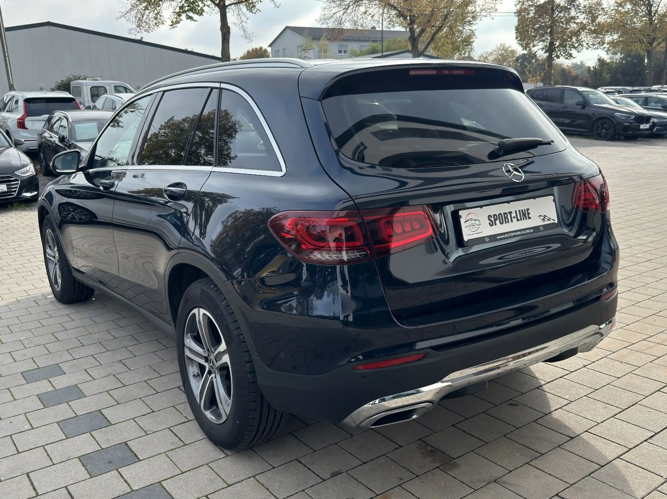 Mercedes-Benz - GLC 220