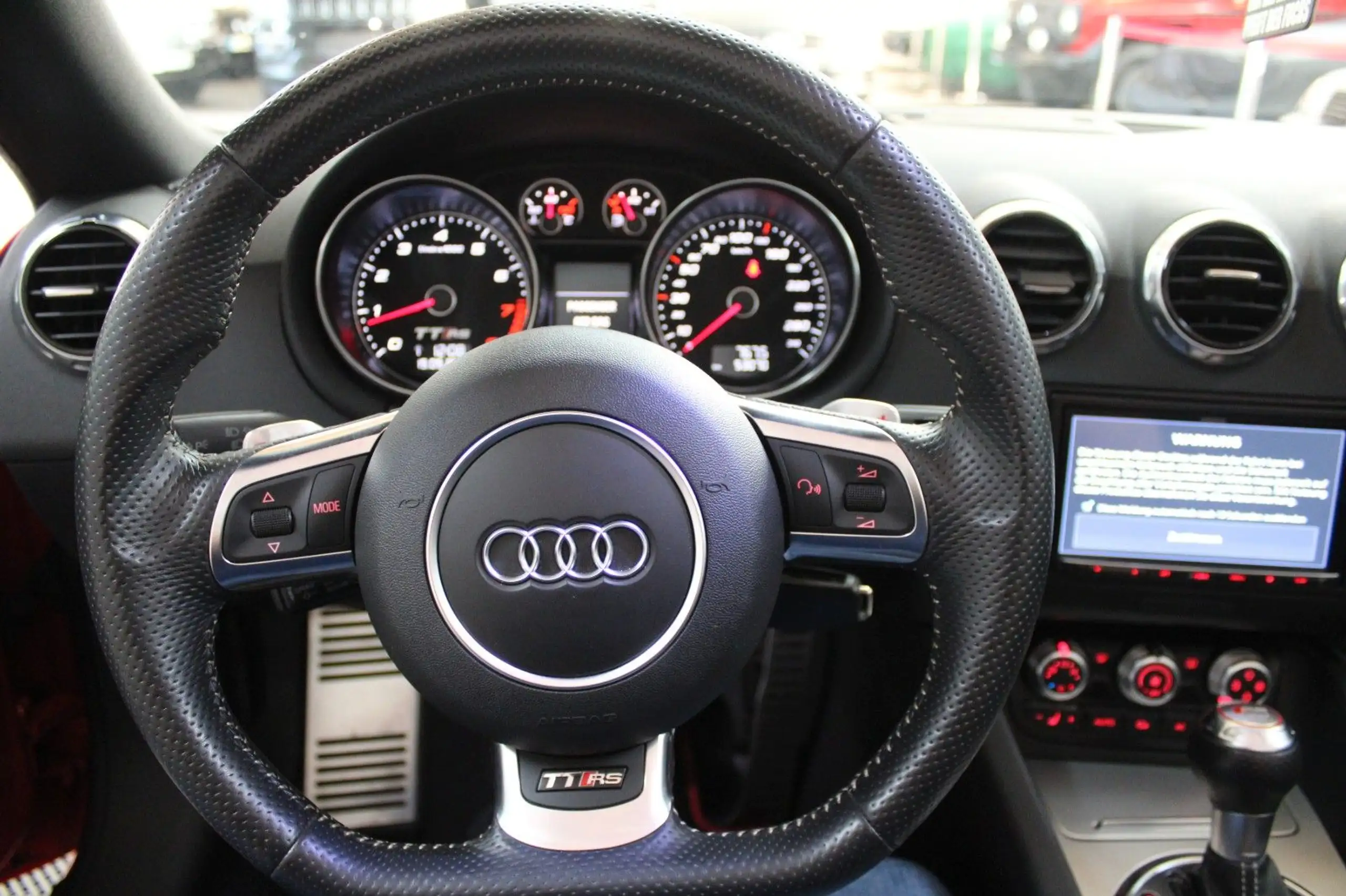 Audi - TT RS