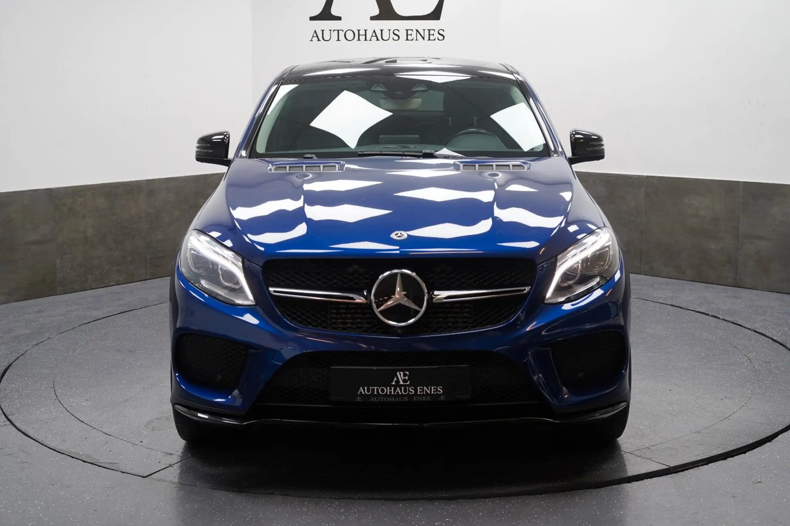 Mercedes-Benz - GLE 350